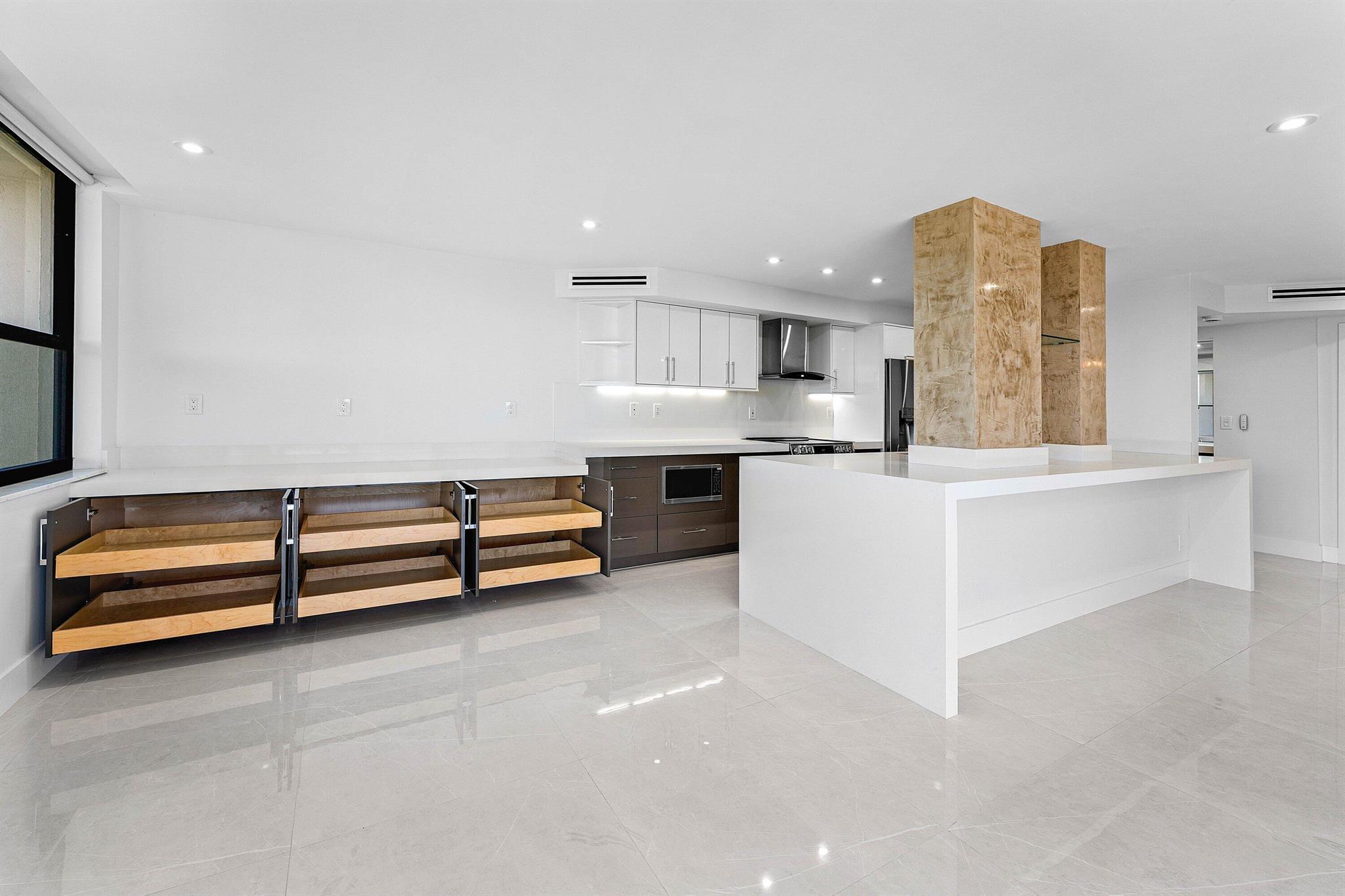 DUNES TOWERS CONDO - Residential