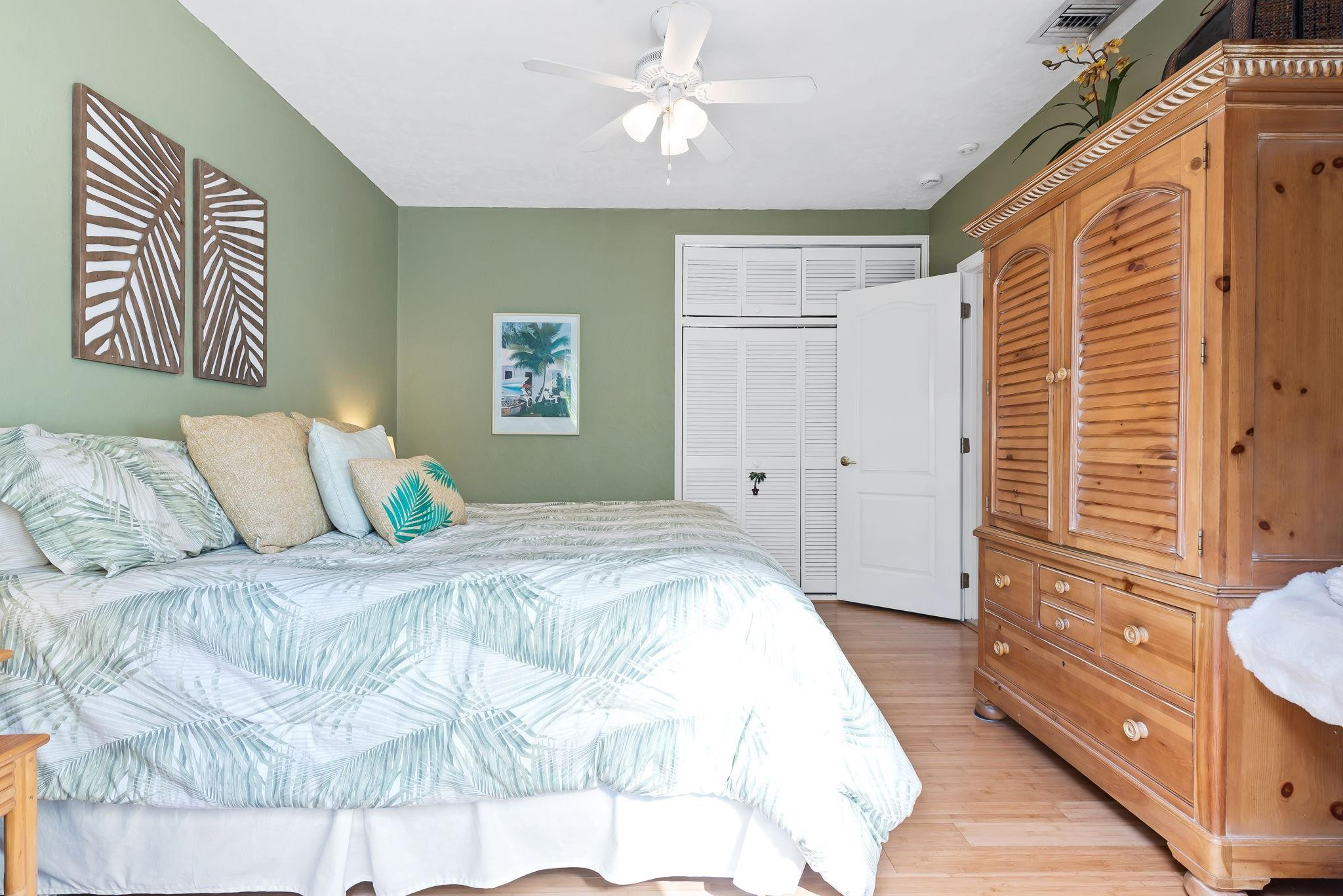 Hollywood Lakes Sec 1-32 - Residential