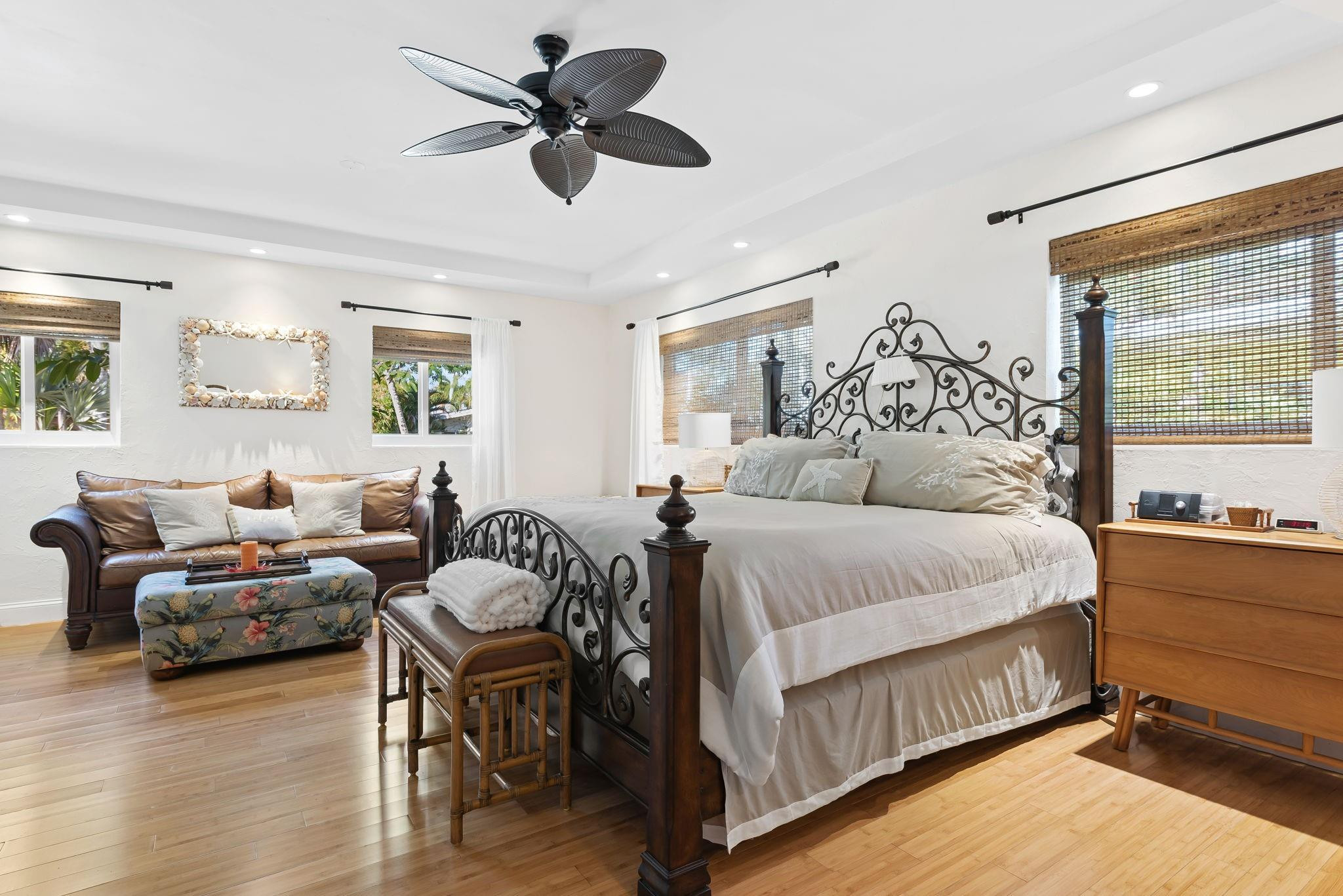 Hollywood Lakes Sec 1-32 - Residential