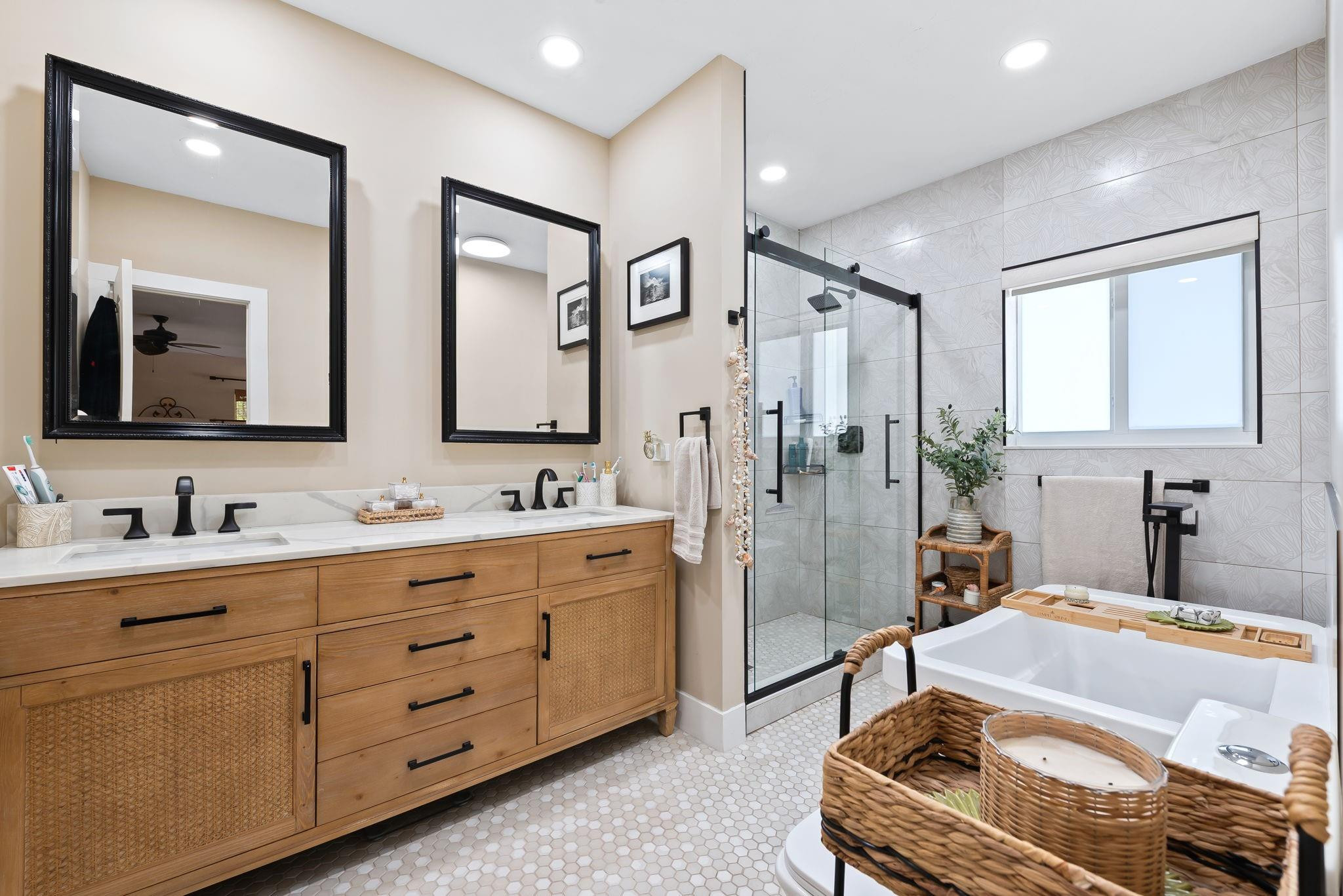 Hollywood Lakes Sec 1-32 - Residential