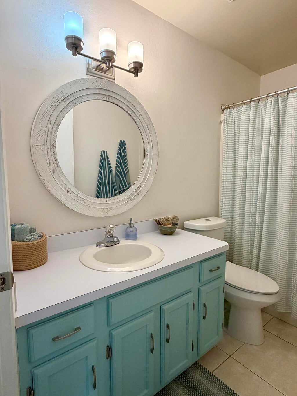 Photo of 94 Spring Lake Drive, Vero Beach, FL 32962 (MLS # B26078807)