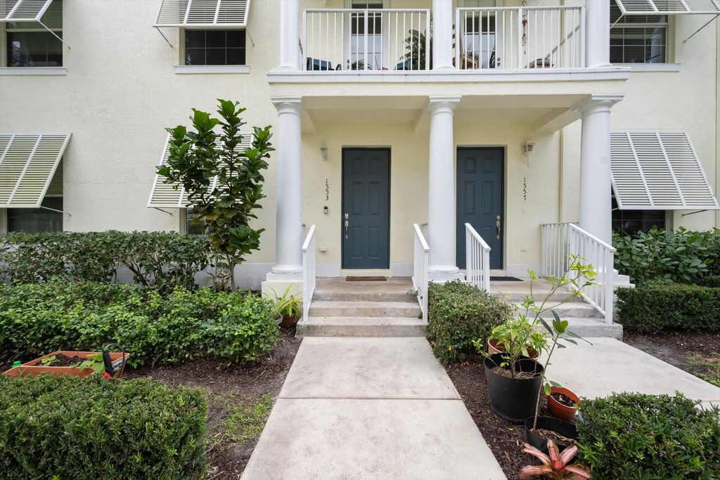 Photo of 1553 Meads Bay Ln, Jupiter, FL 33458 (MLS # B26000114)