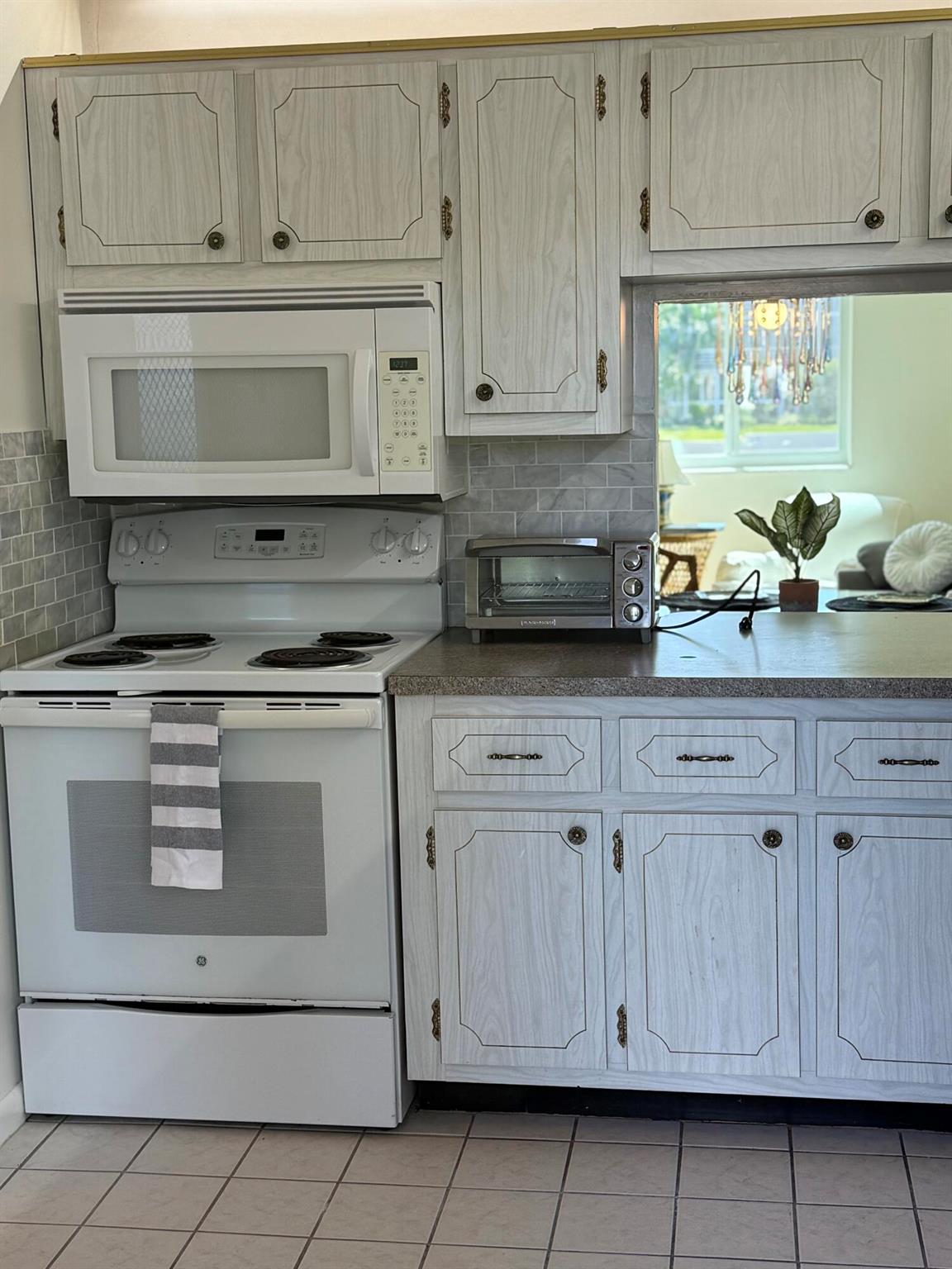 LAKE CLARKE GARDENS CONDO - Residential Lease