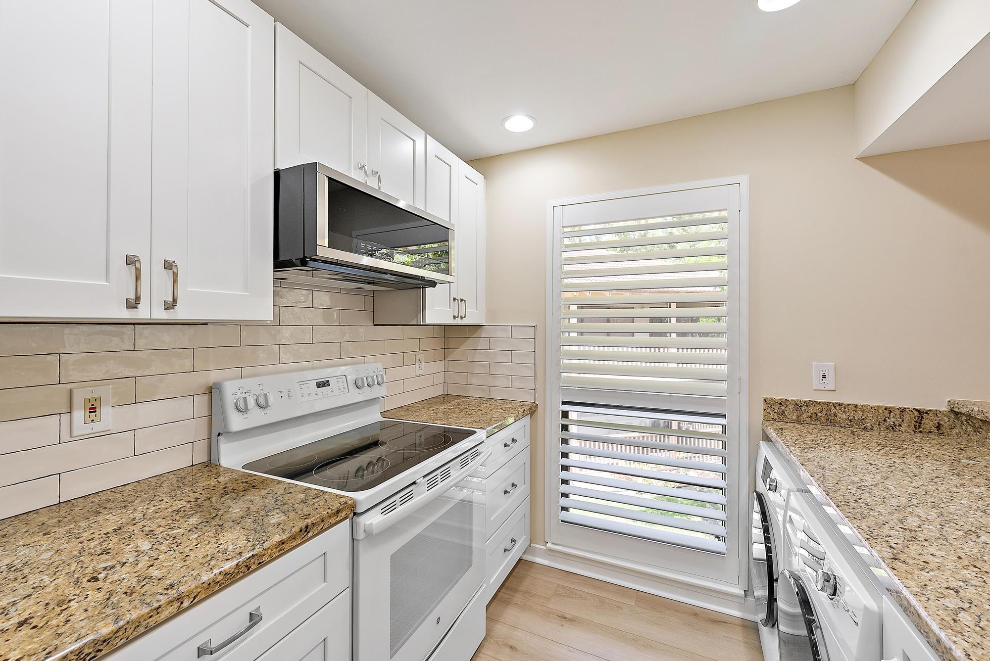 227 Brackenwood Terrace