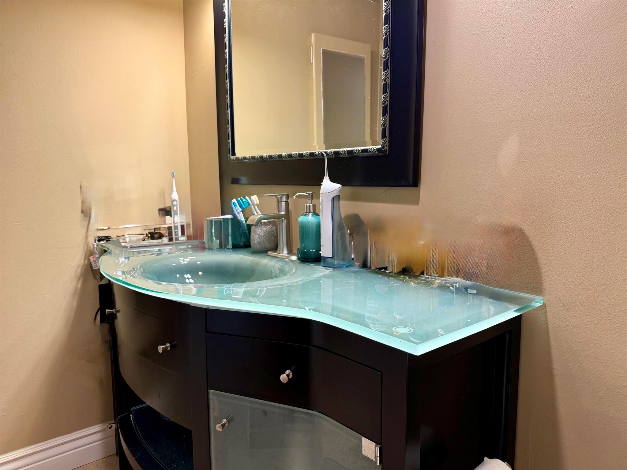 LA MER ESTATES EAST CONDO - Residential Lease