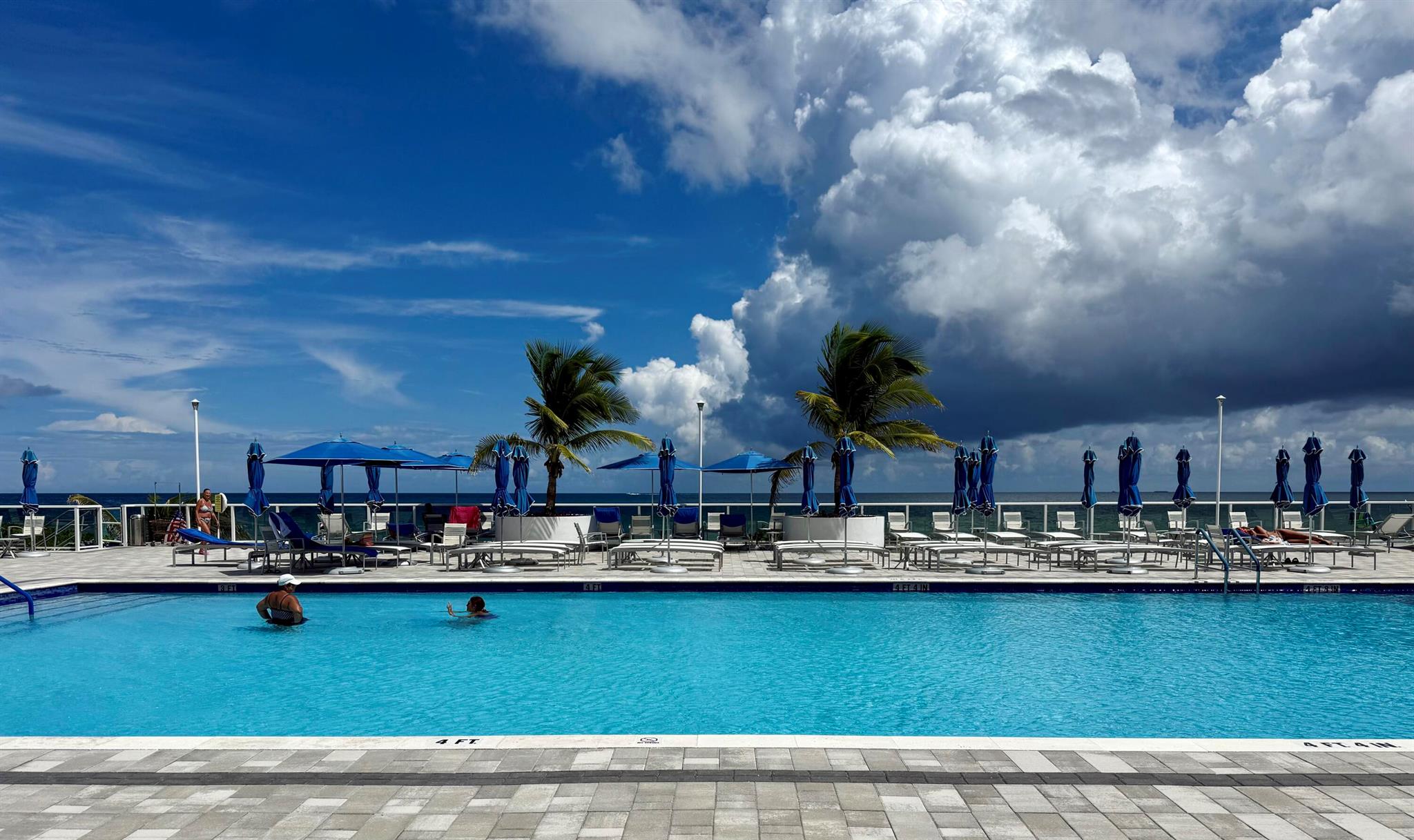 LA MER ESTATES EAST CONDO - Residential Lease