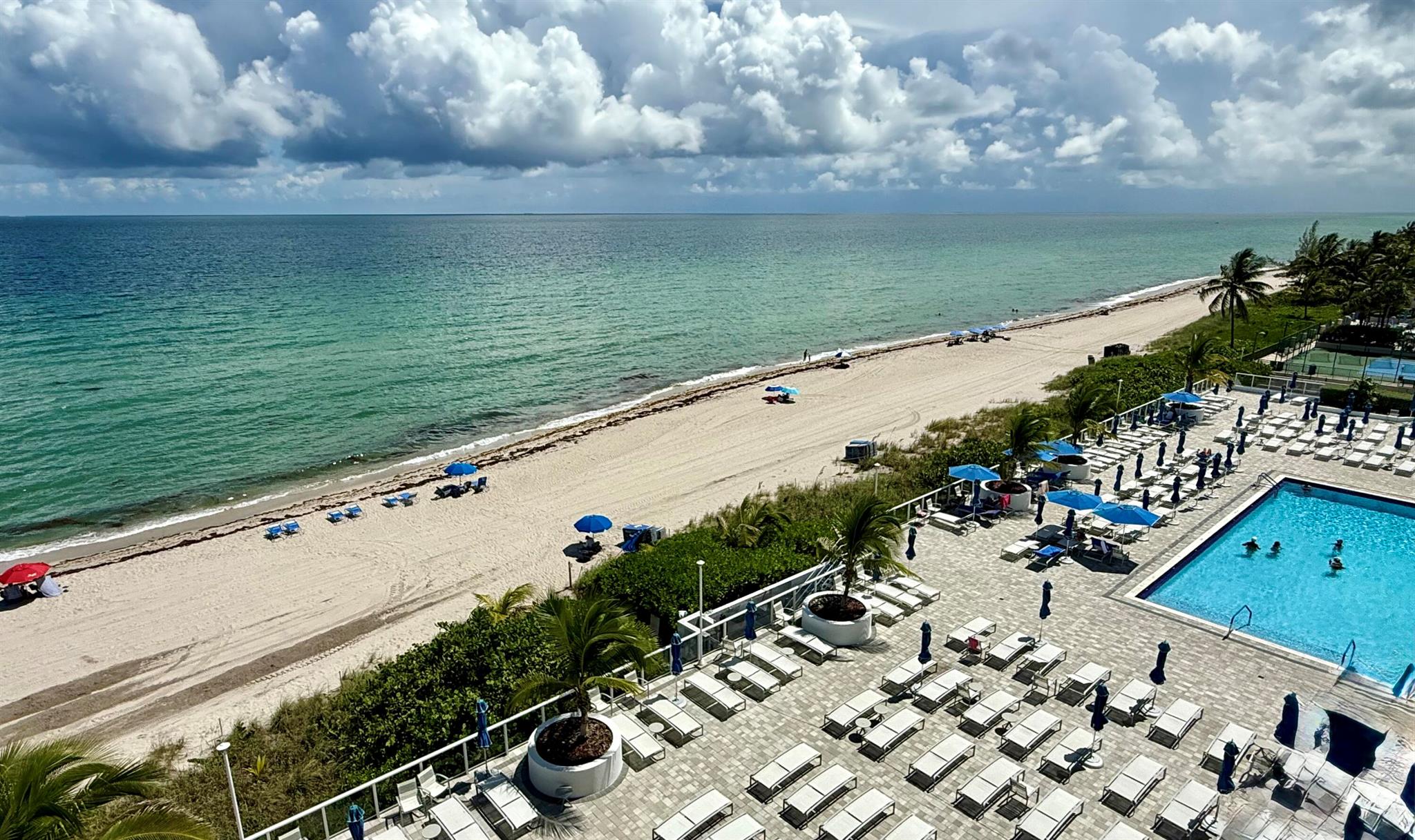 LA MER ESTATES EAST CONDO - Residential Lease