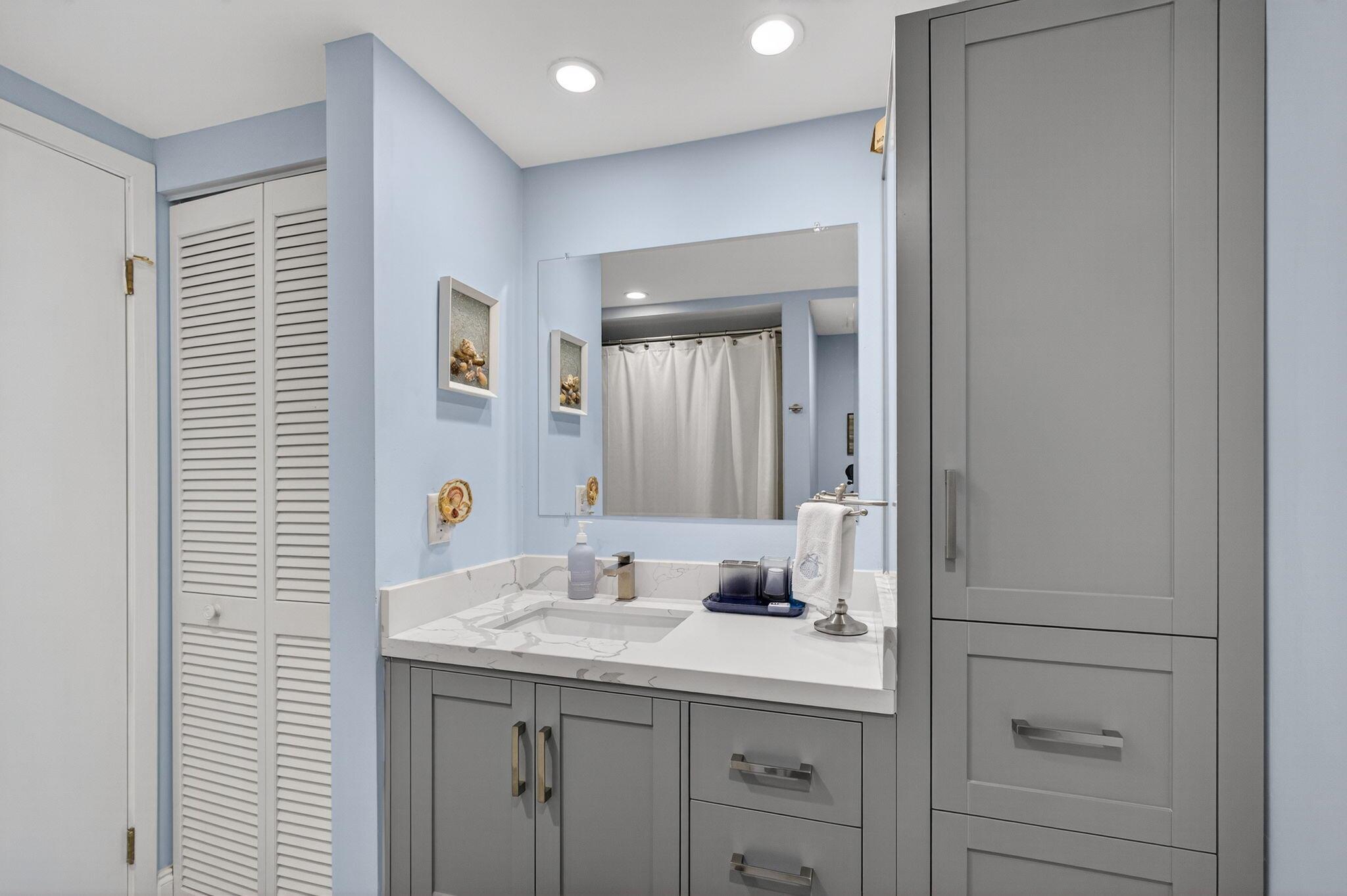 GOLF VILLAS CONDO - Residential