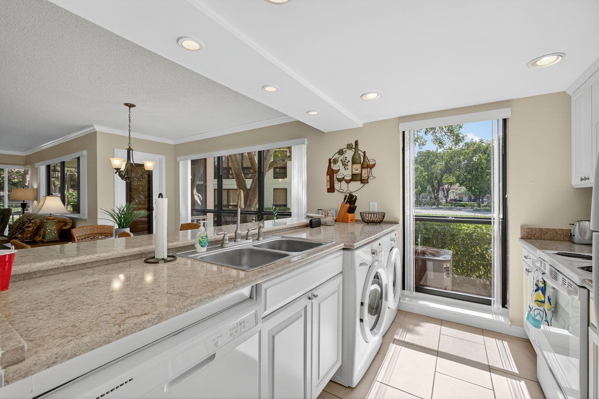 GOLF VILLAS CONDO - Residential