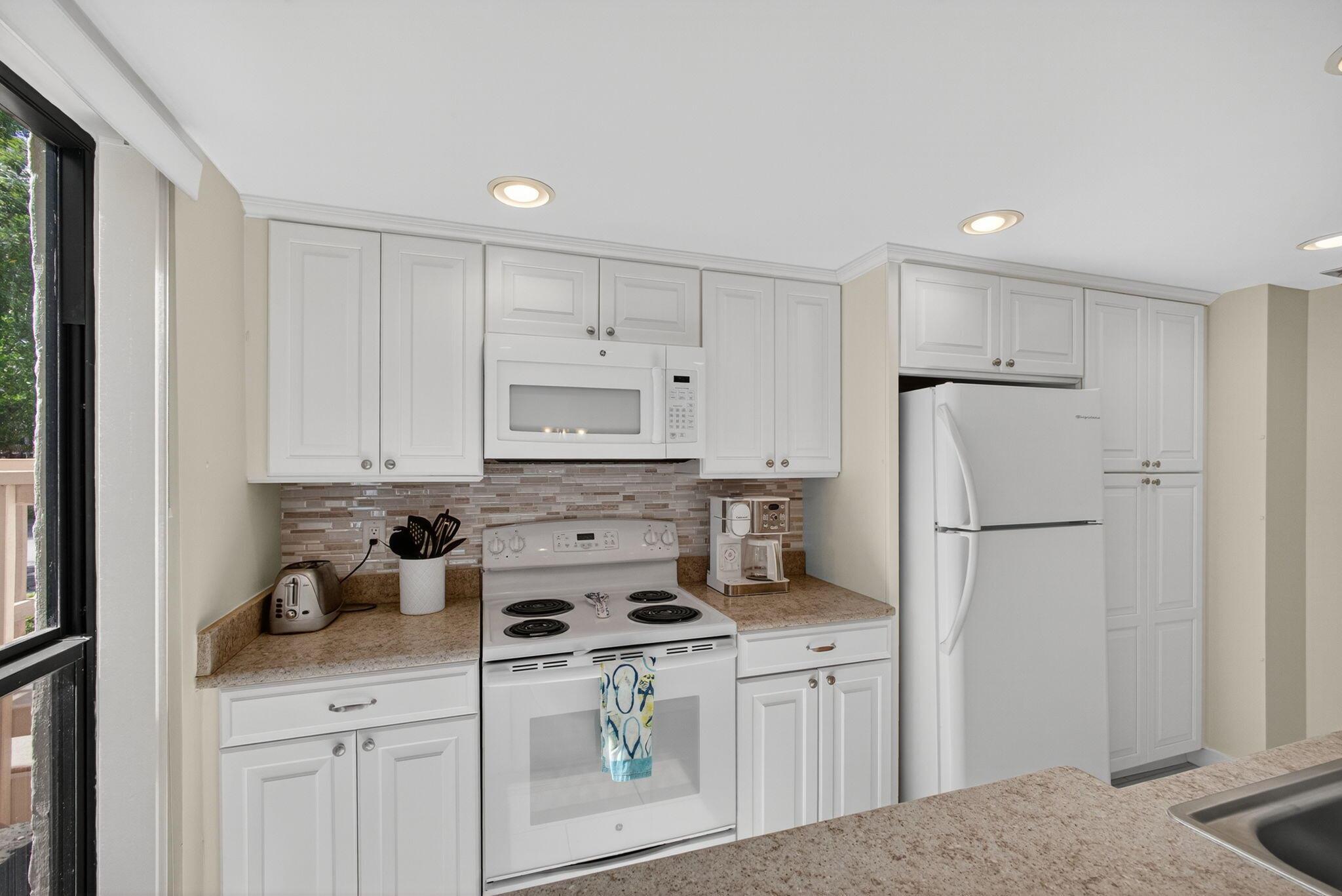 GOLF VILLAS CONDO - Residential