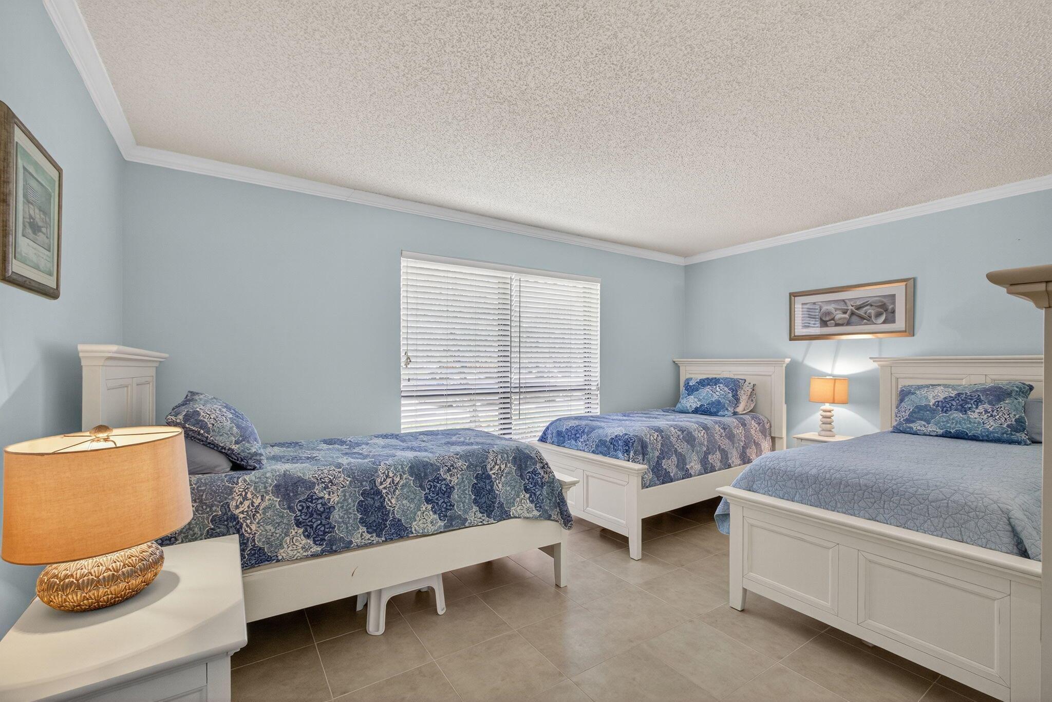 GOLF VILLAS CONDO - Residential