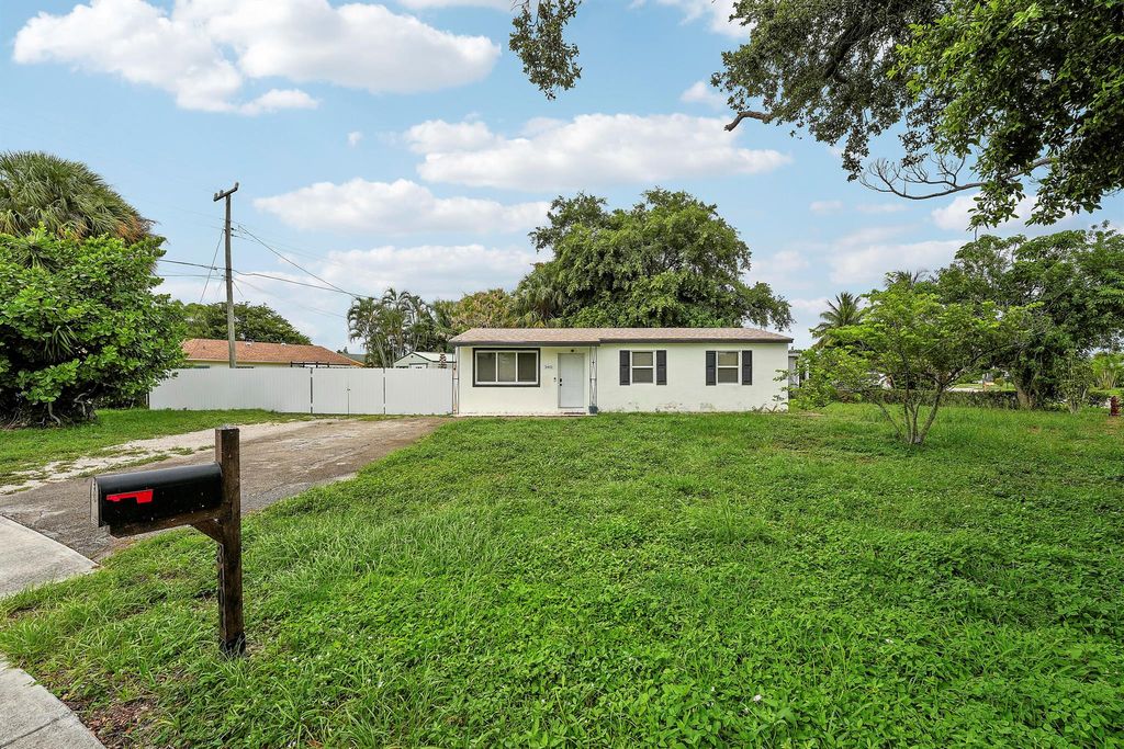 Photo of 3401 F Avenue, Riviera Beach, FL 33404 (MLS # R11108867)