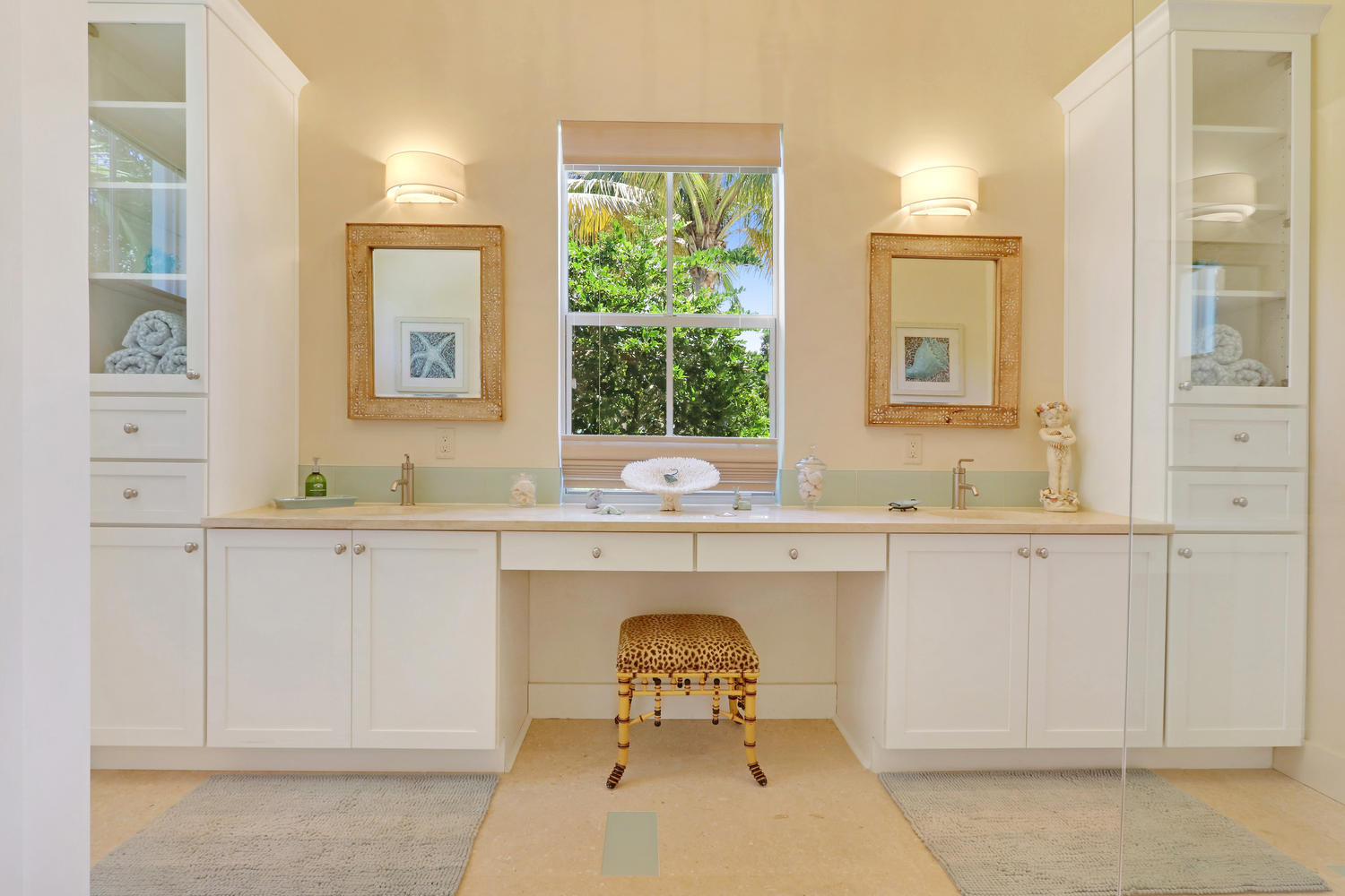 CAPTAINS KEY - Residential