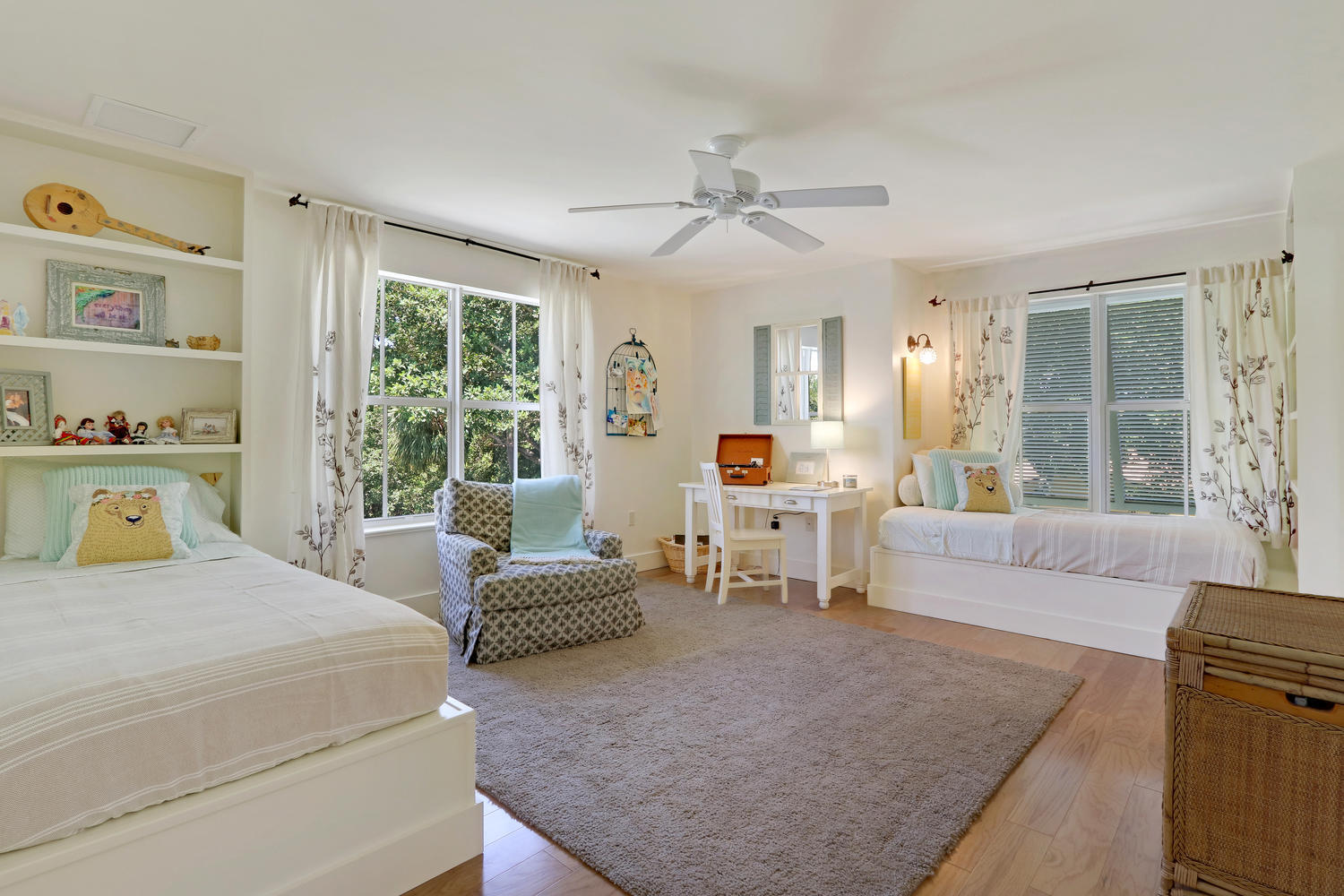 CAPTAINS KEY - Residential