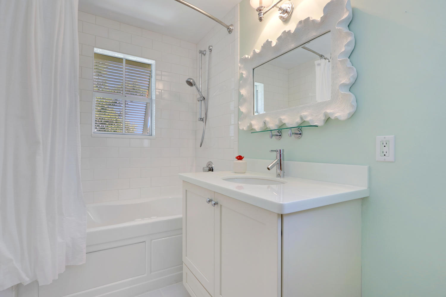 CAPTAINS KEY - Residential