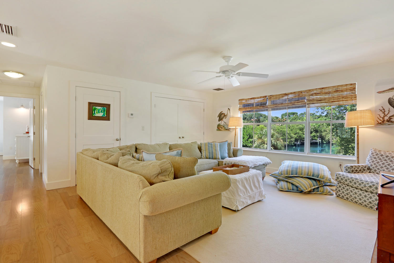 CAPTAINS KEY - Residential