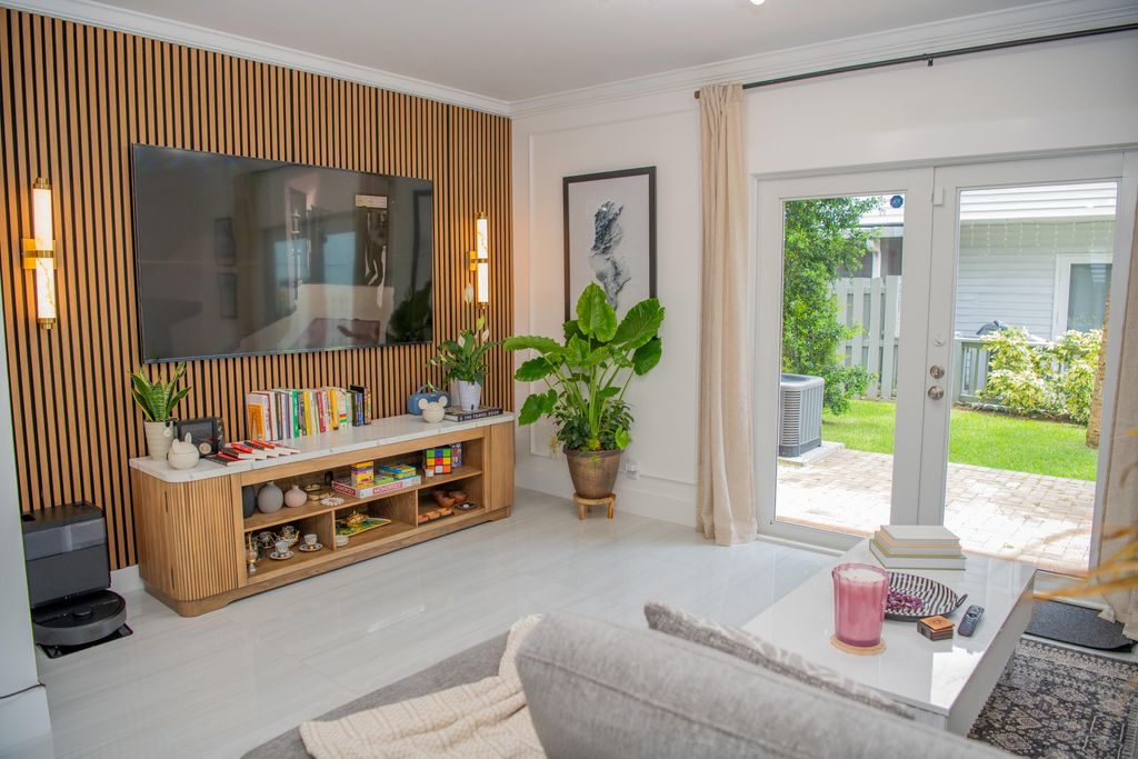 Photo of 1877 NE 15th Avenue #1877, Fort Lauderdale, FL 33305 (MLS # B26045998)