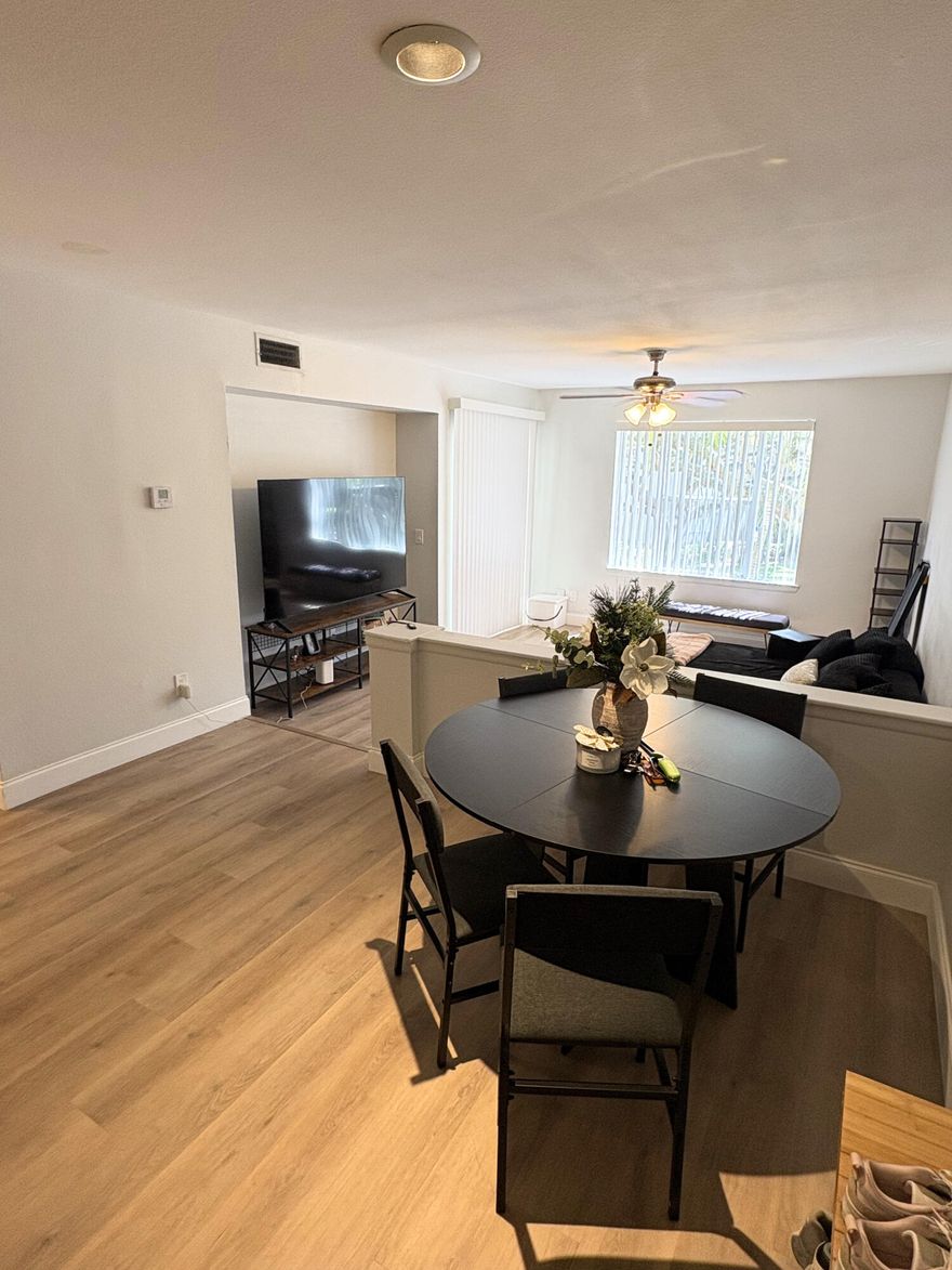 Spacious 2-bedroom residence located in a gated community just minutes from vibrant Atlantic Avenue and conveniently close to Interstate 95 for easy commuting. The community features a pool and fitness room, with easy access to shopping, dining, beaches, and entertainment. Comfortable living in a convenient and desirable location.