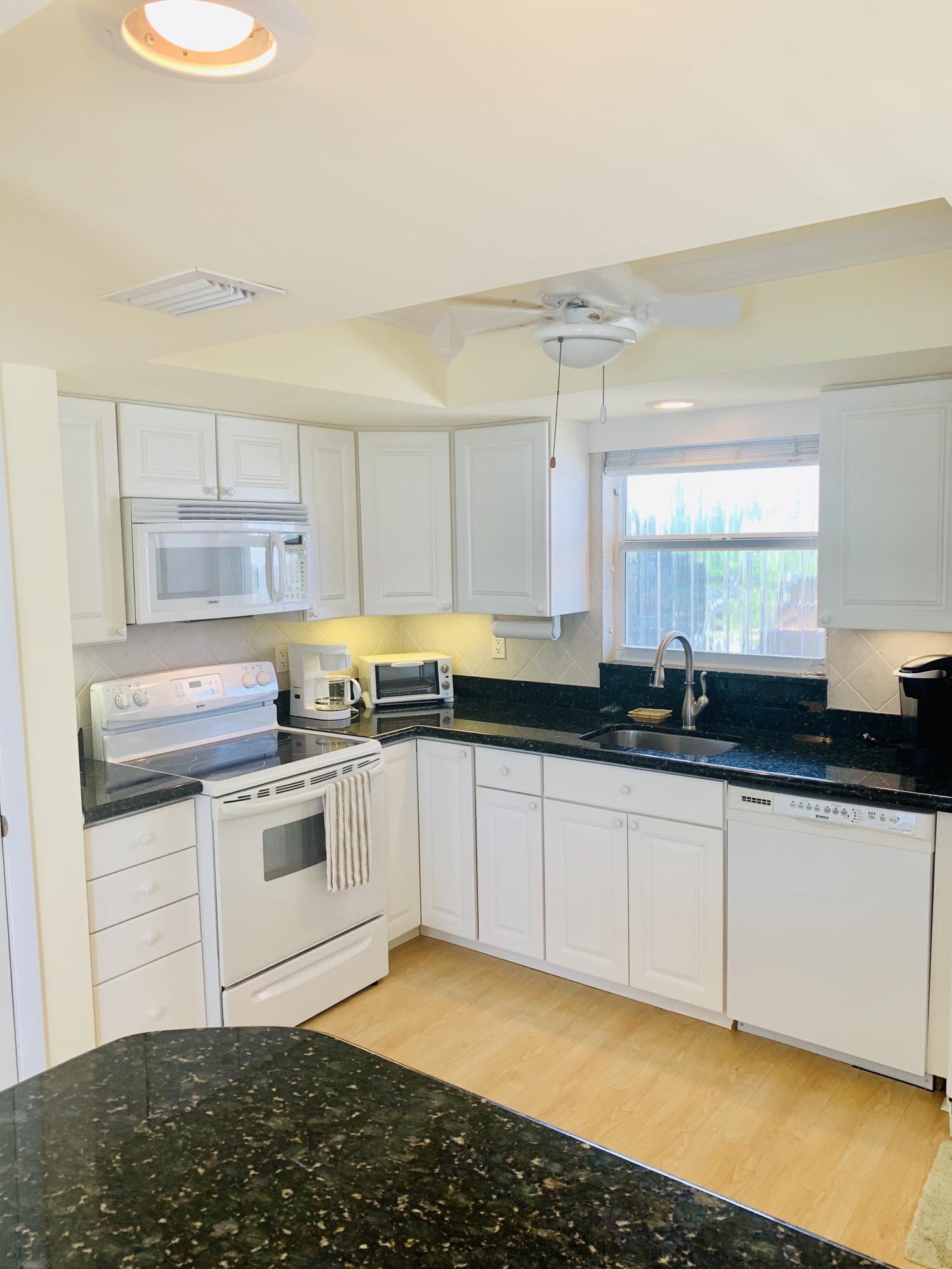 HAMPTON HOUSE CONDO - Residential Lease