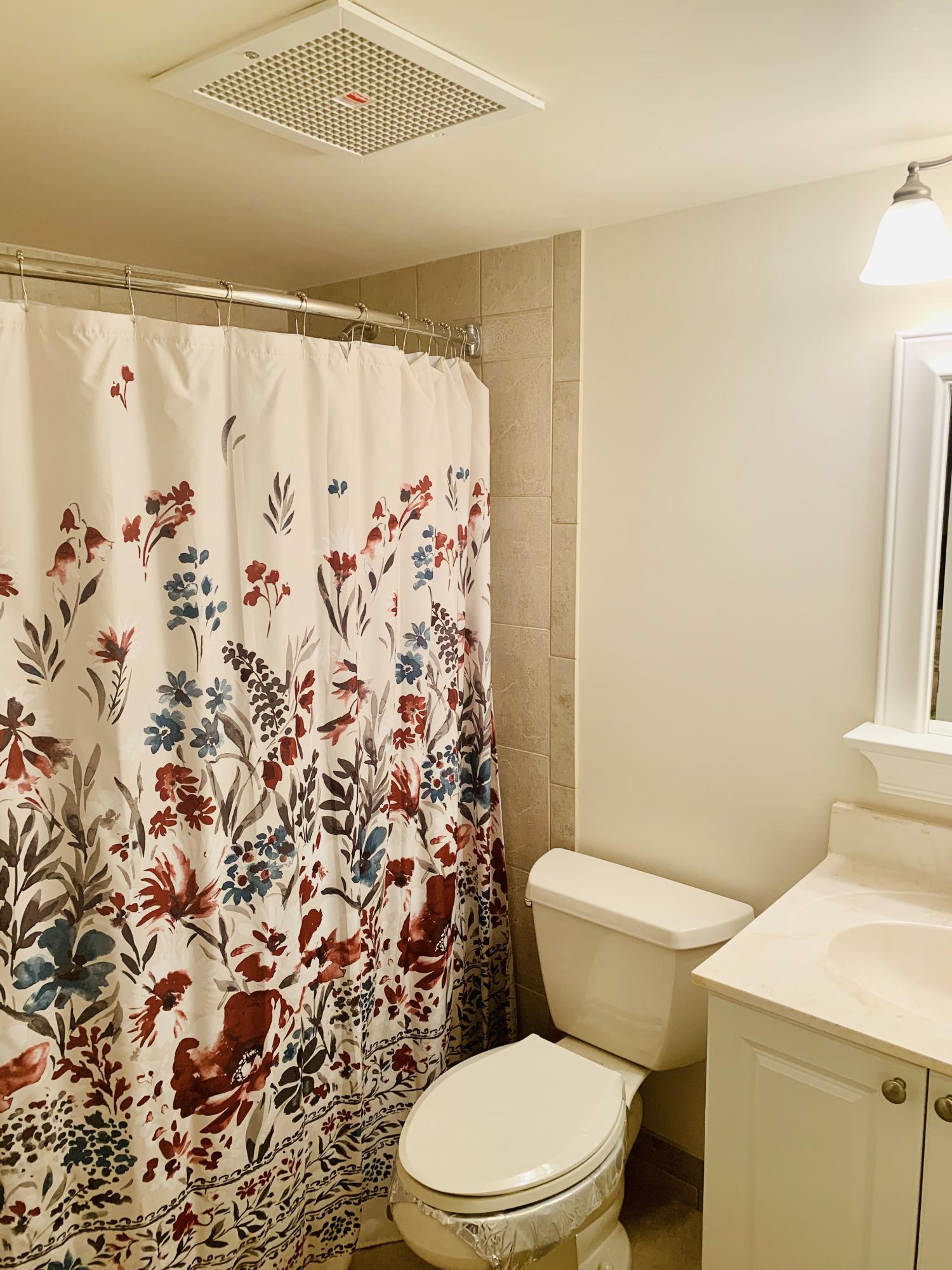 HAMPTON HOUSE CONDO - Residential Lease