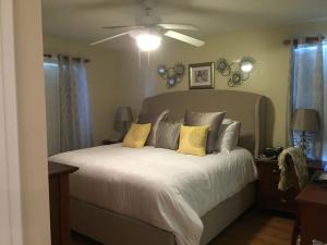 VILLA DEL SOL CONDO - Residential