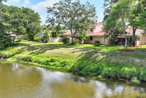Tiny photo for 627 Hollows Circle, Deerfield Beach, FL 33442 (MLS # B26052774)
