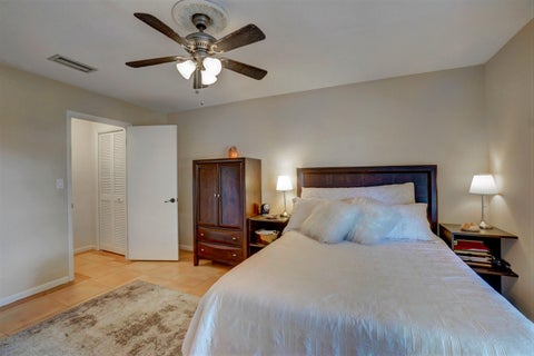 Tiny photo for 627 Hollows Circle, Deerfield Beach, FL 33442 (MLS # B26052774)