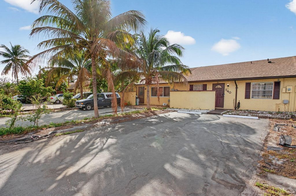 Photo of 540 NW 43rd Street, Deerfield Beach, FL 33064 (MLS # R11163769)