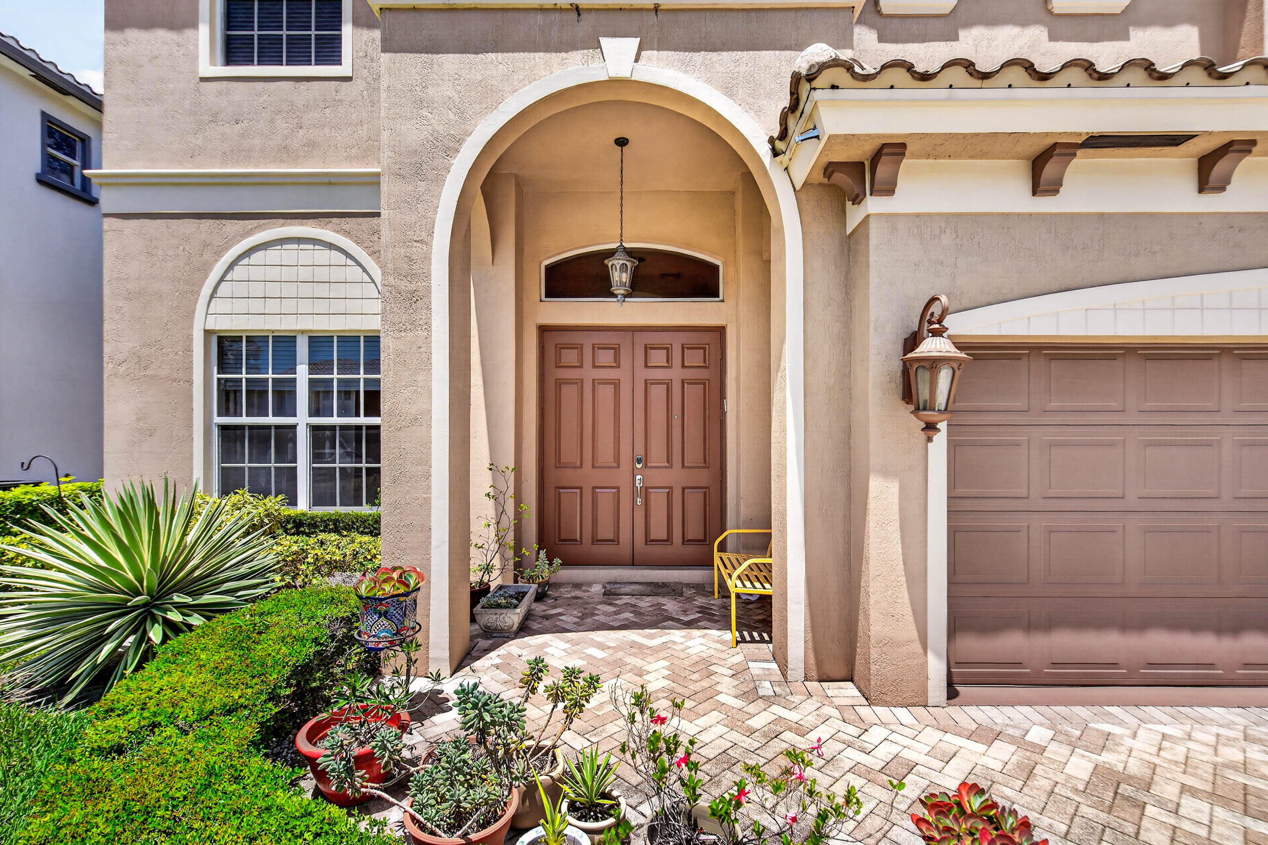 9898 Coronado Lake Drive