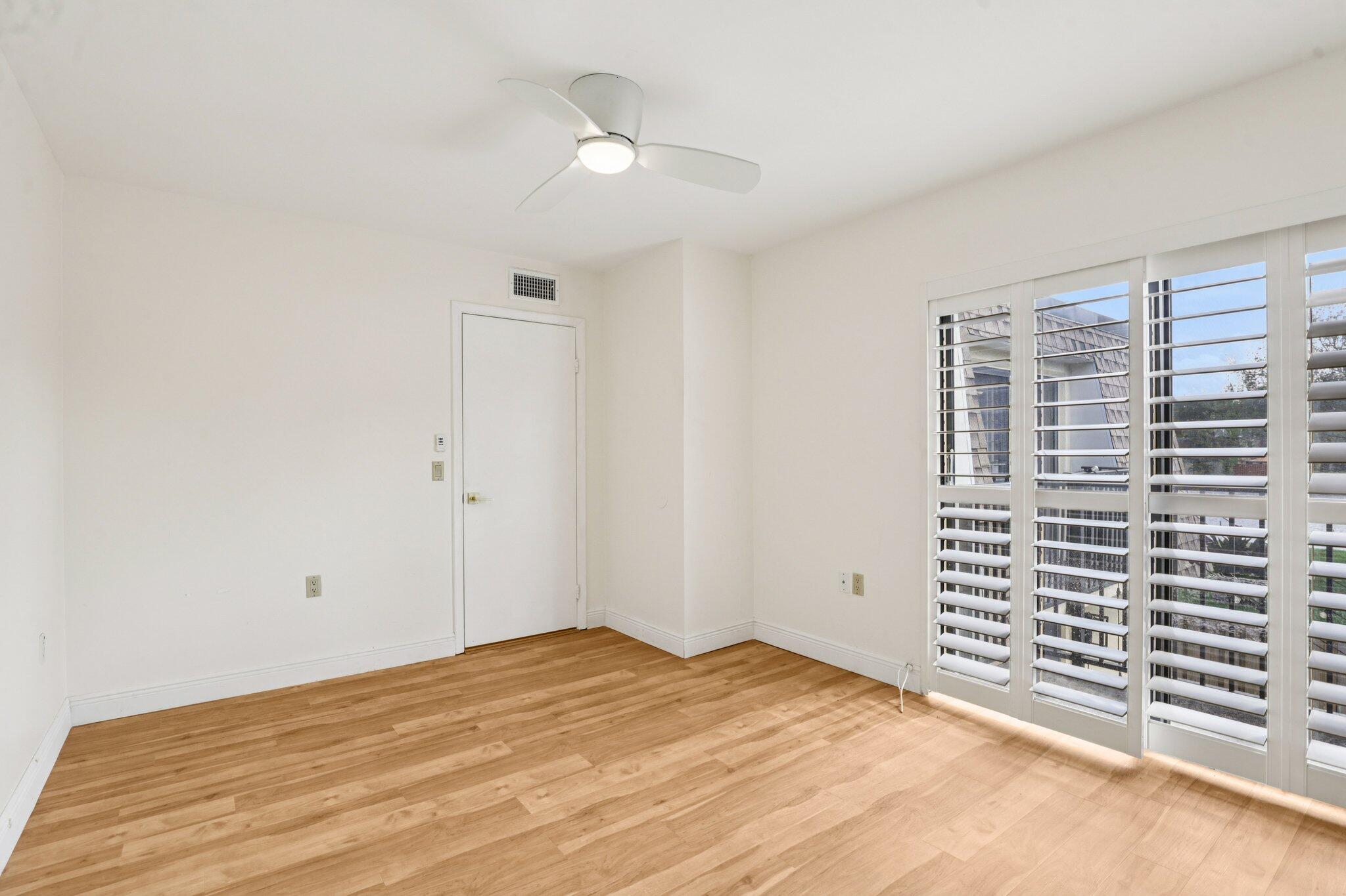 DELRAY OAKS WEST CONDO - Residential