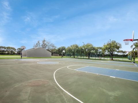 A home in Lake Worth