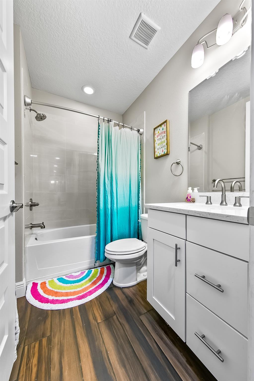 KERRINGTON AT ADDISON VIL - Residential