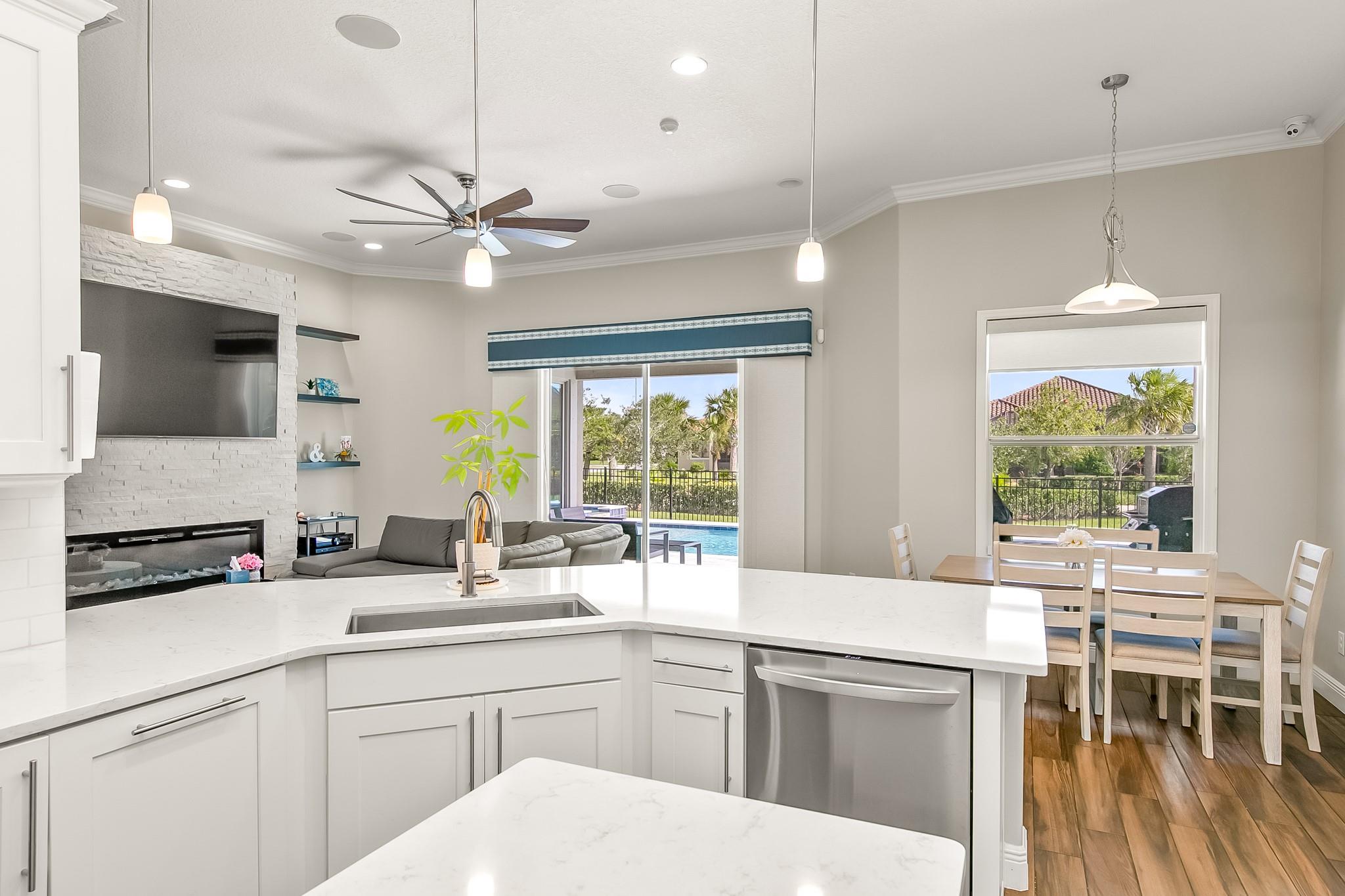 KERRINGTON AT ADDISON VIL - Residential