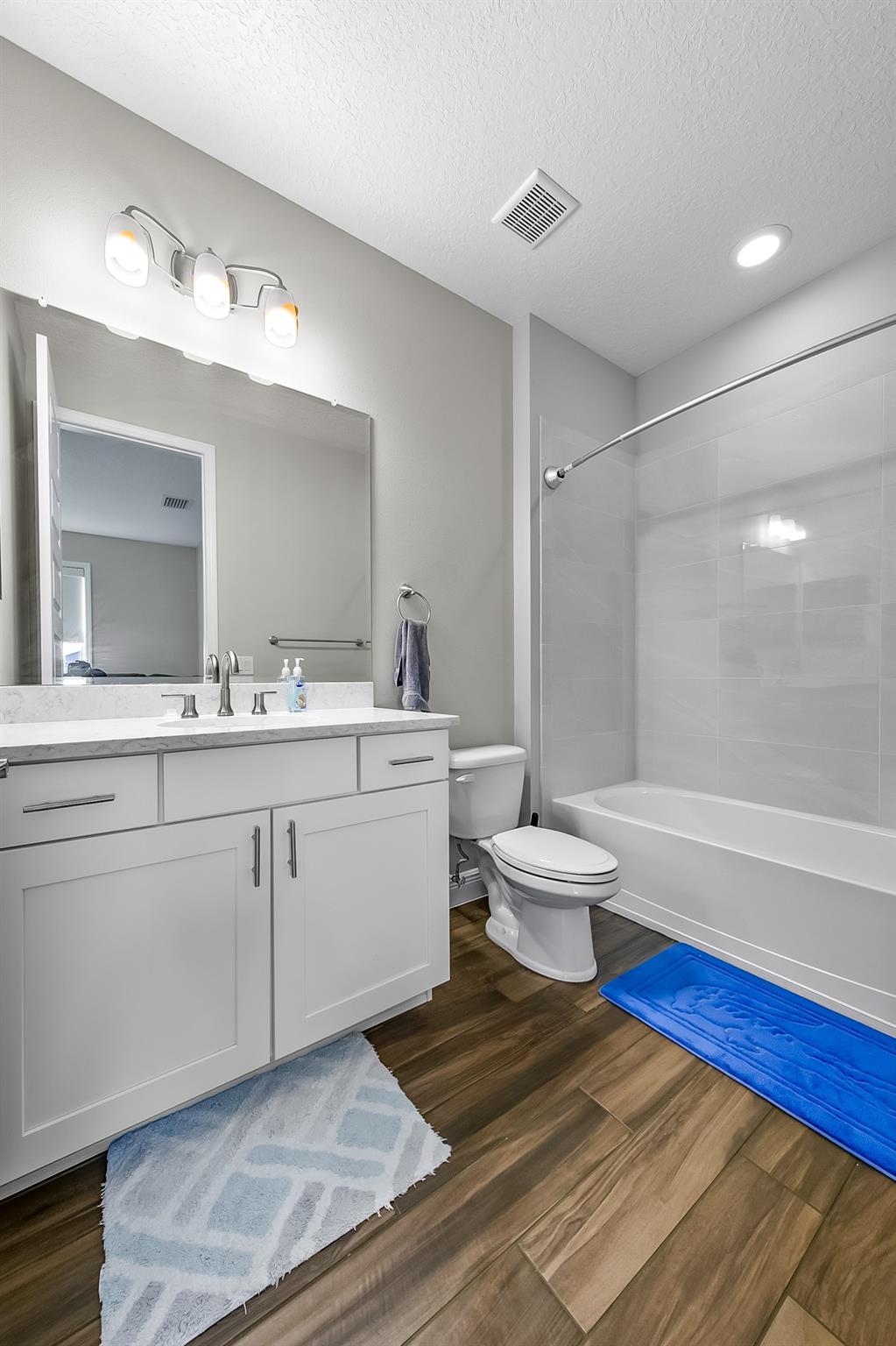 KERRINGTON AT ADDISON VIL - Residential