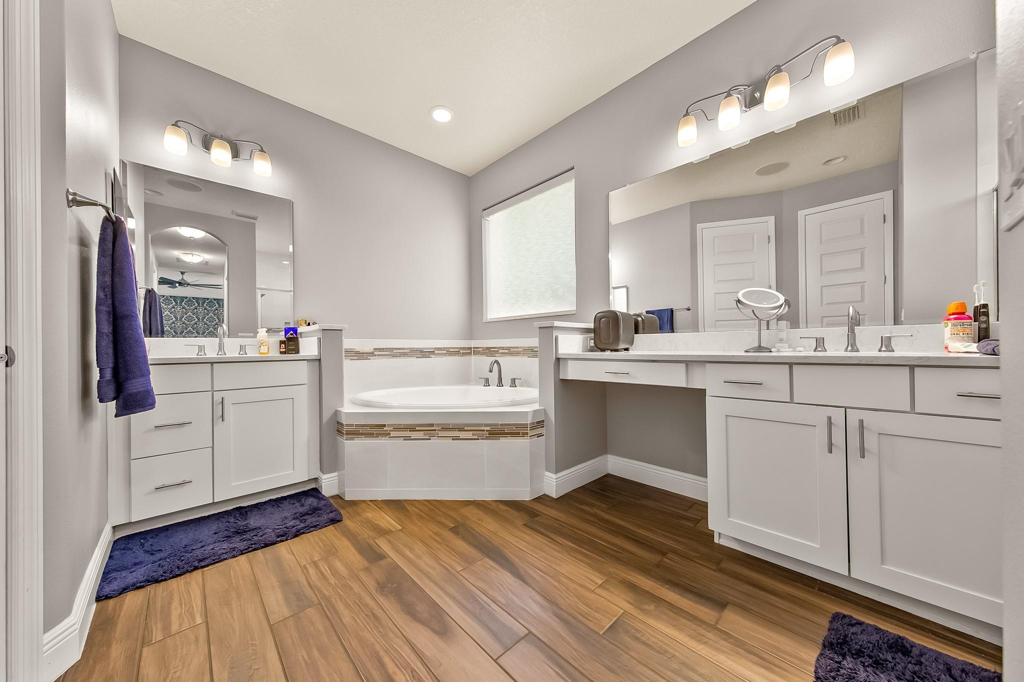 KERRINGTON AT ADDISON VIL - Residential