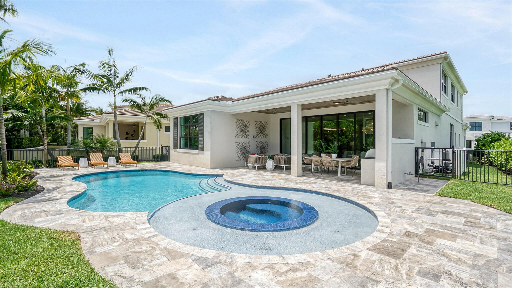 ARTISTRY - Residential