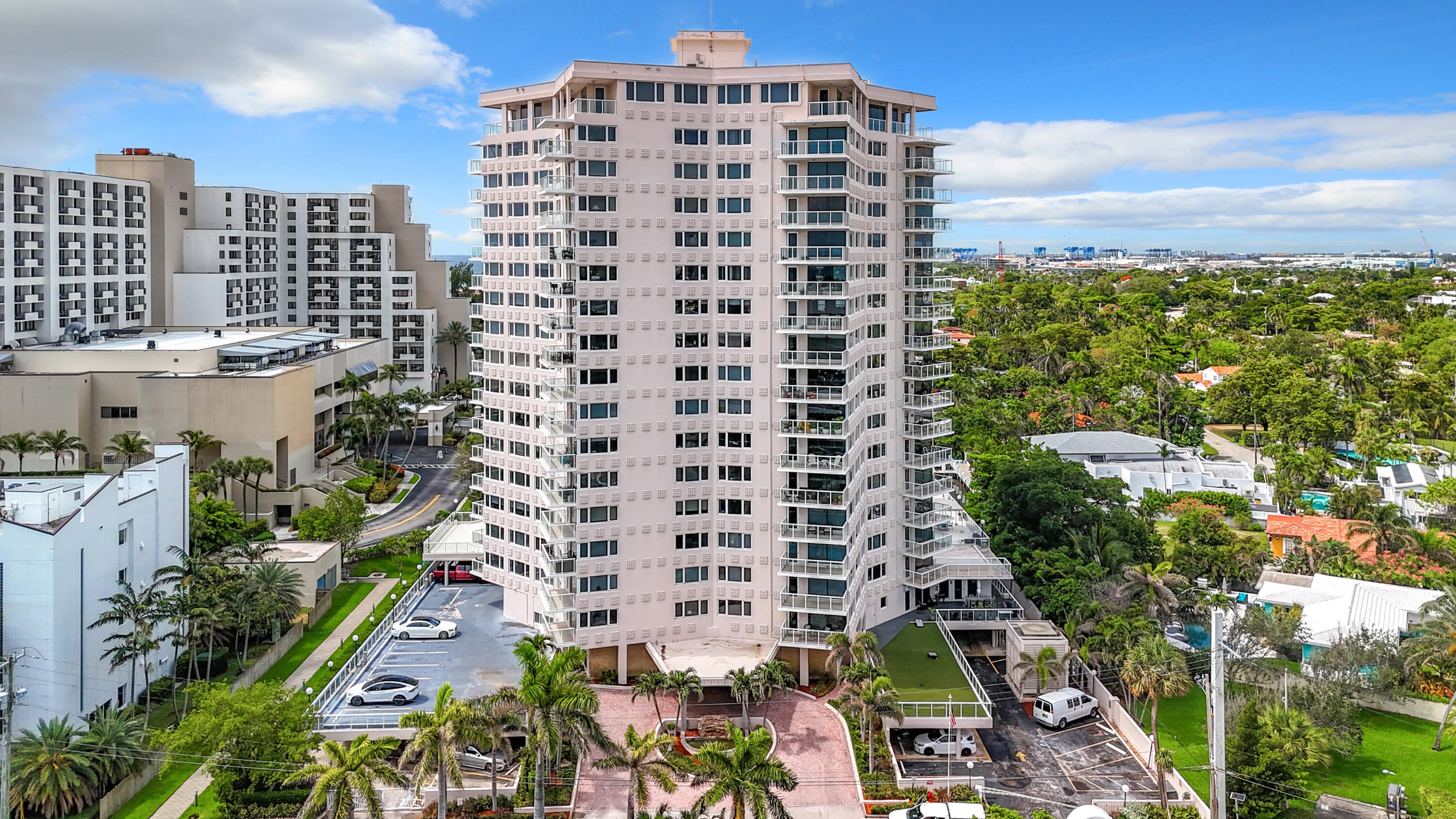 3000 Holiday Drive 1505, Fort Lauderdale FL 33316