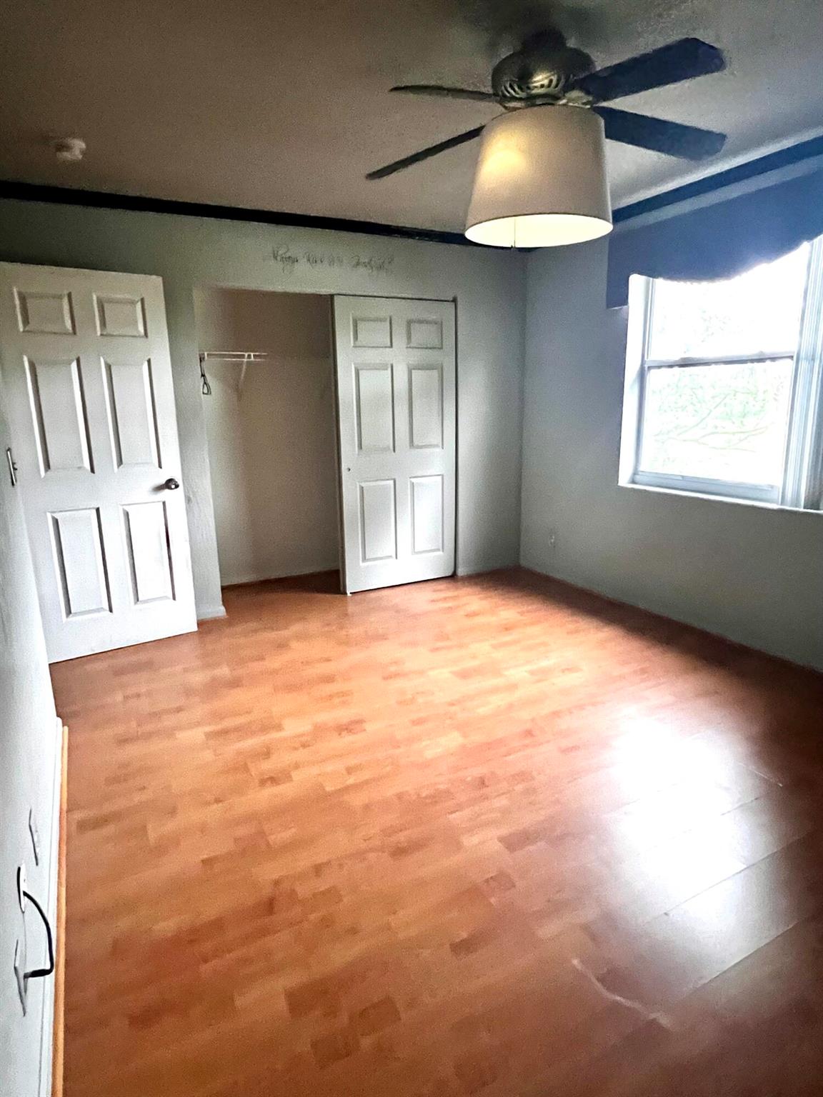 SUMMIT LAKE - Residential