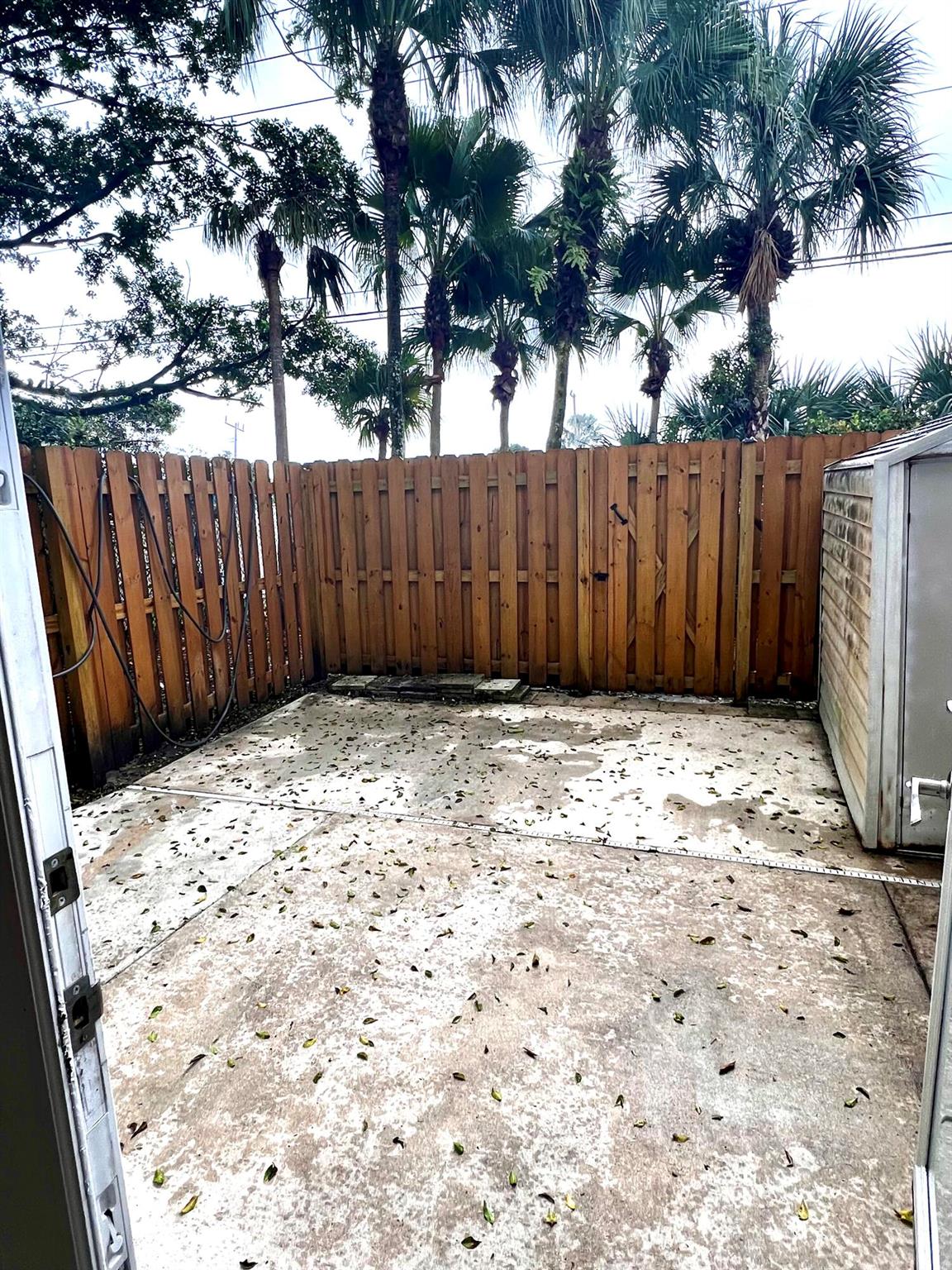 SUMMIT LAKE - Residential