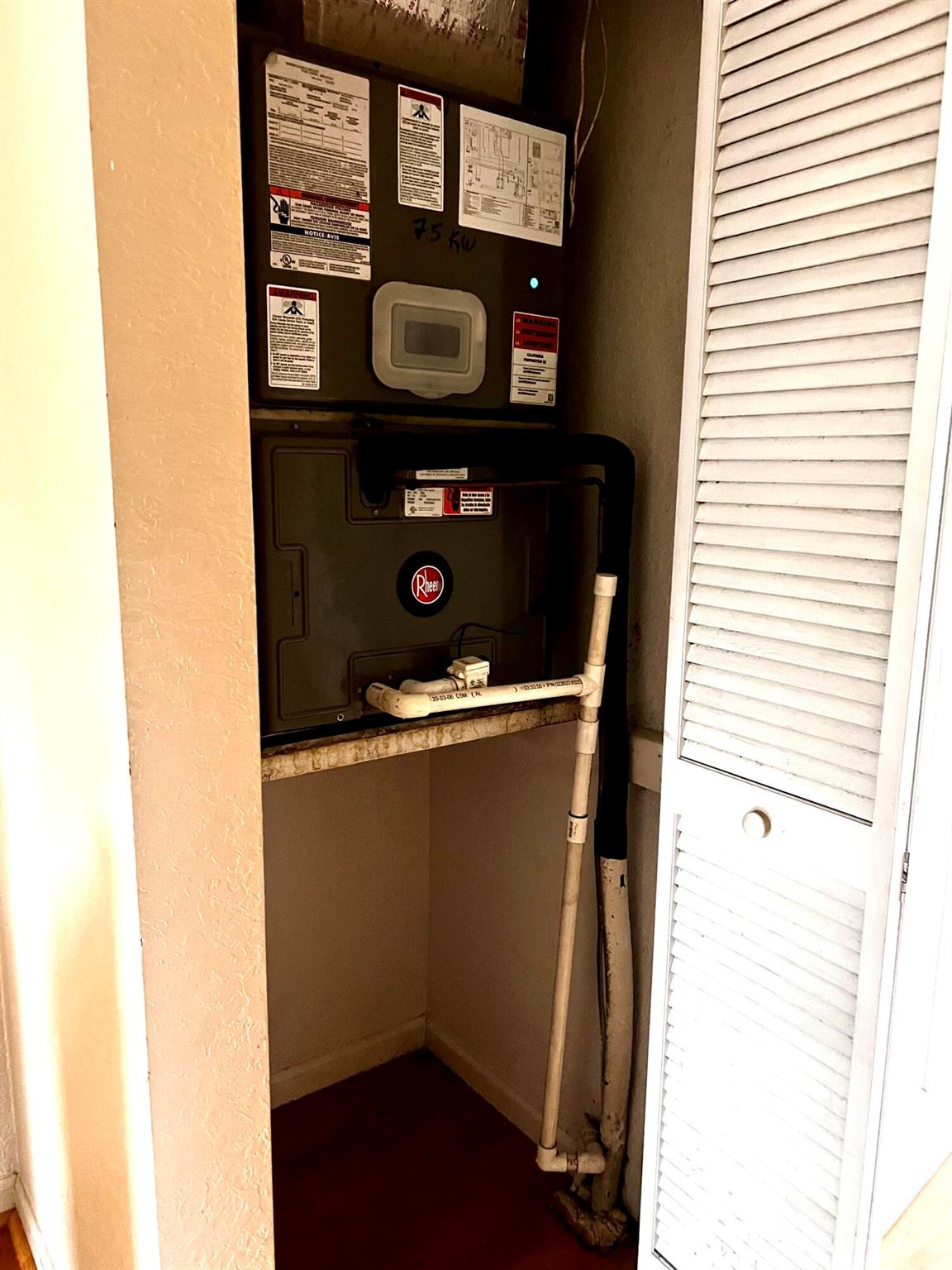 SUMMIT LAKE - Residential