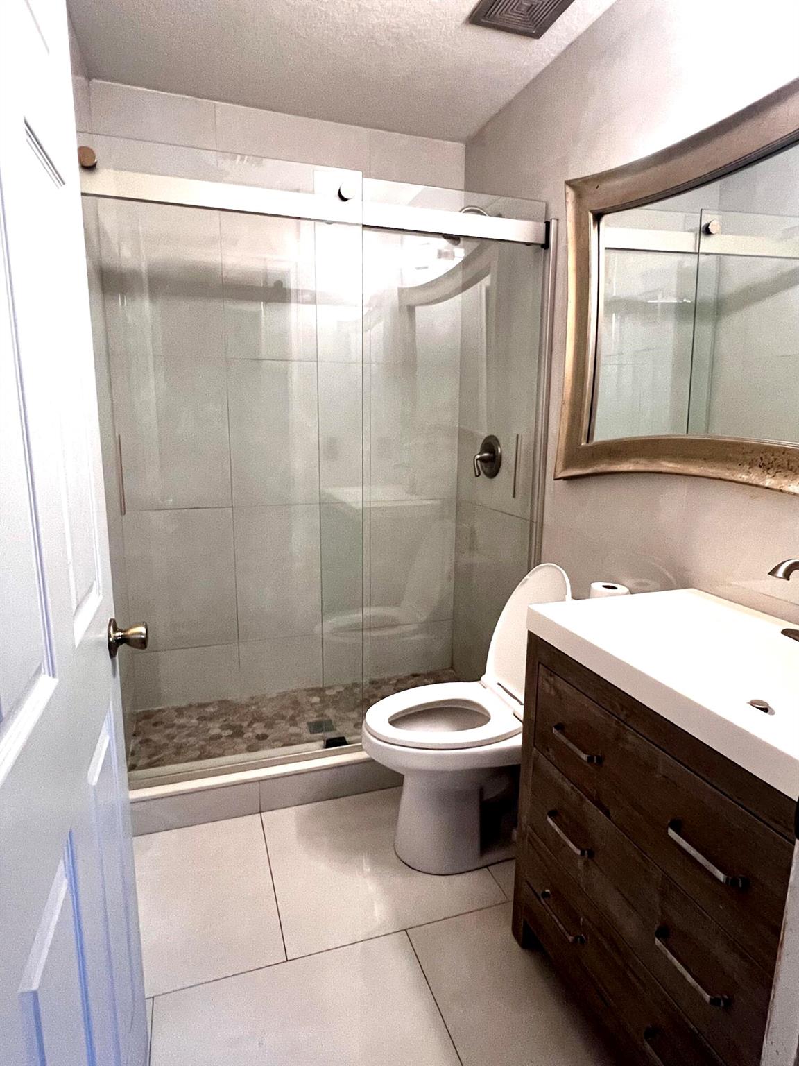 SUMMIT LAKE - Residential