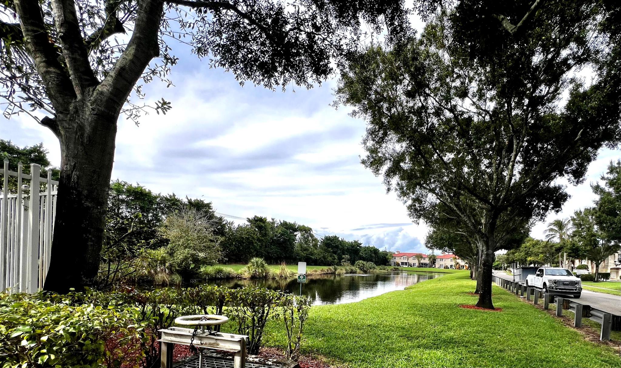 SUMMIT LAKE - Residential