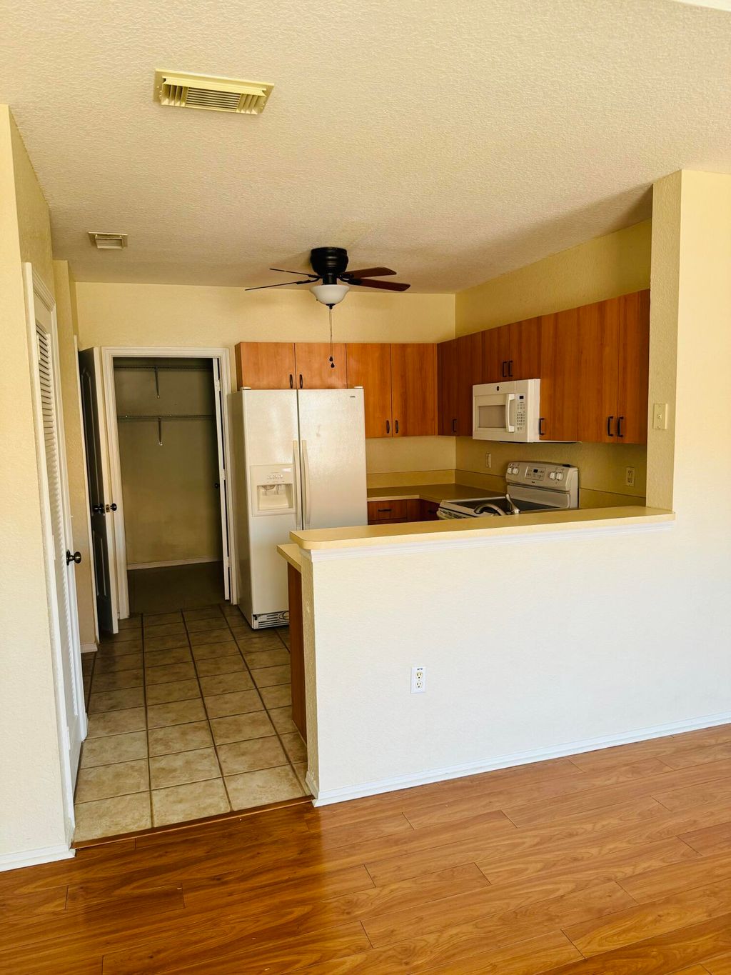 Photo of 1201 Belmont Place, Boynton Beach, FL 33436 (MLS # B26011558)
