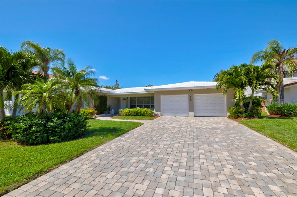 LIGHTHOUSE POINT FIRST SEC - Residential