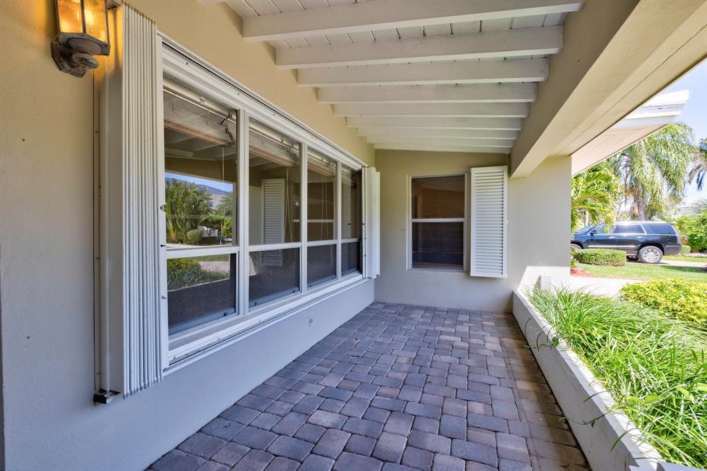 LIGHTHOUSE POINT FIRST SEC - Residential