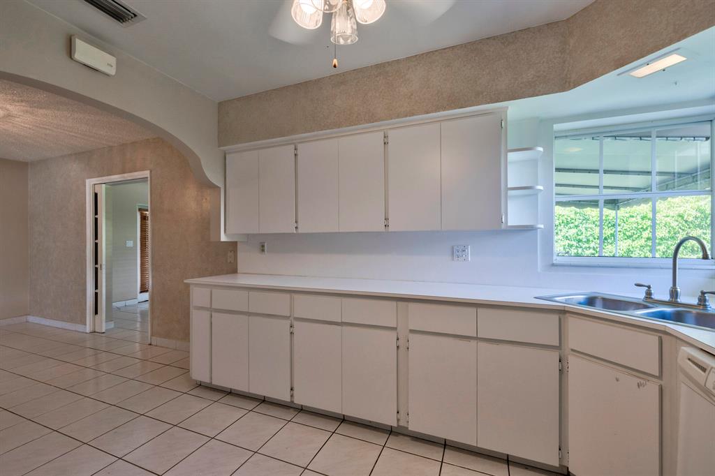 LIGHTHOUSE POINT FIRST SEC - Residential