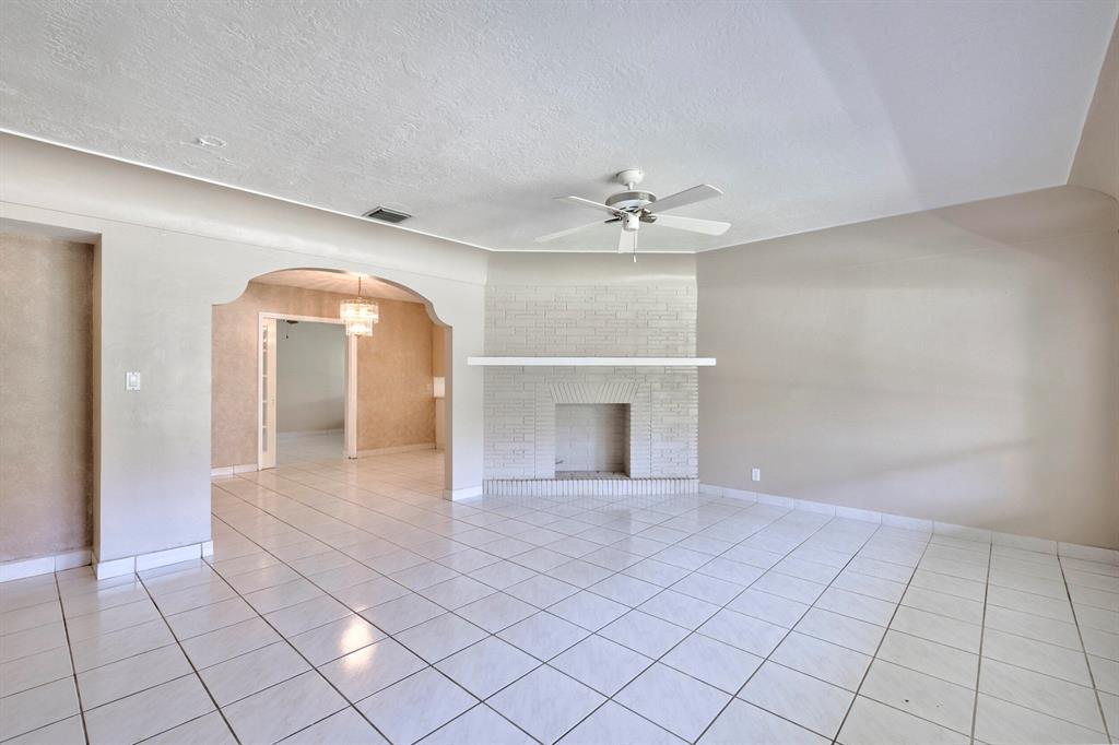 LIGHTHOUSE POINT FIRST SEC - Residential