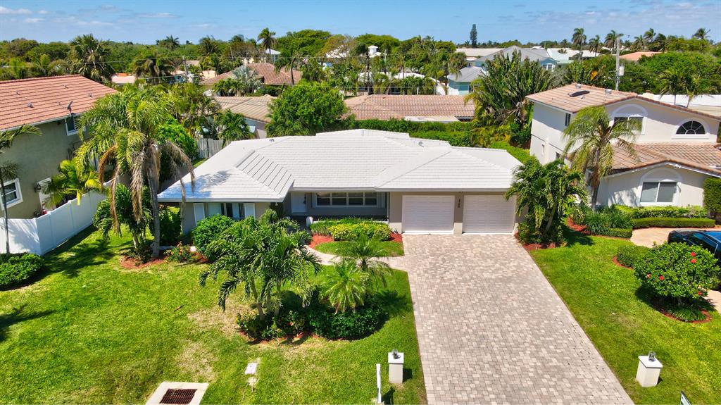 LIGHTHOUSE POINT FIRST SEC - Residential