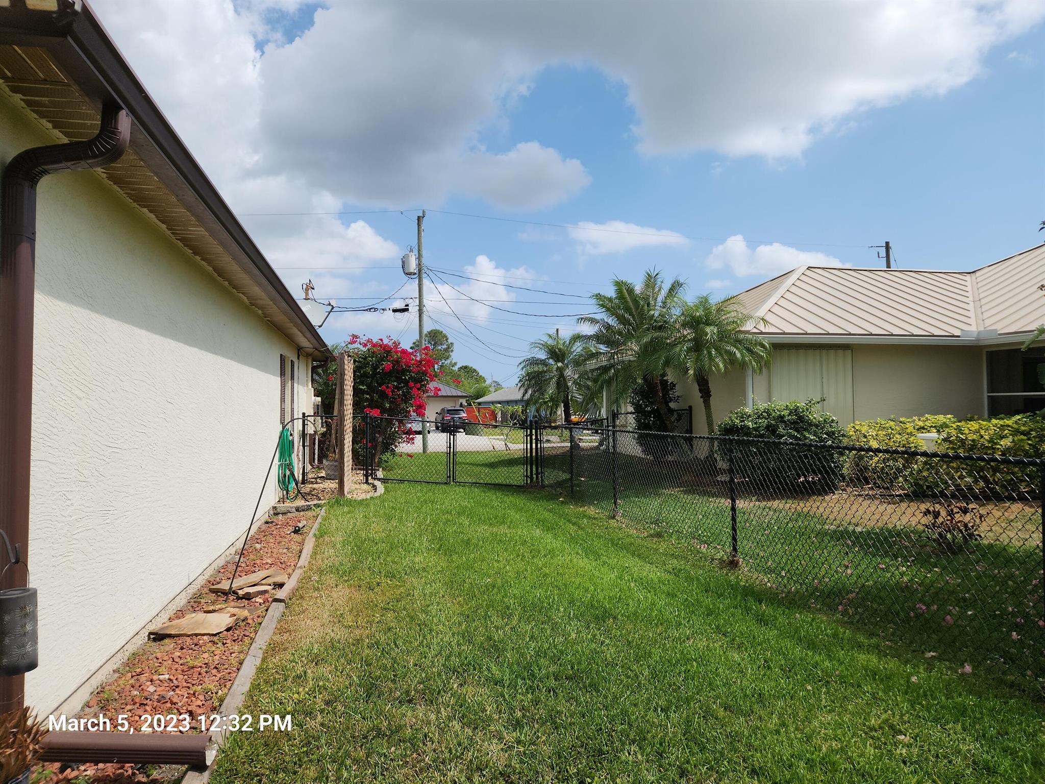 PORT ST LUCIE SECTION 19 - Residential Lease