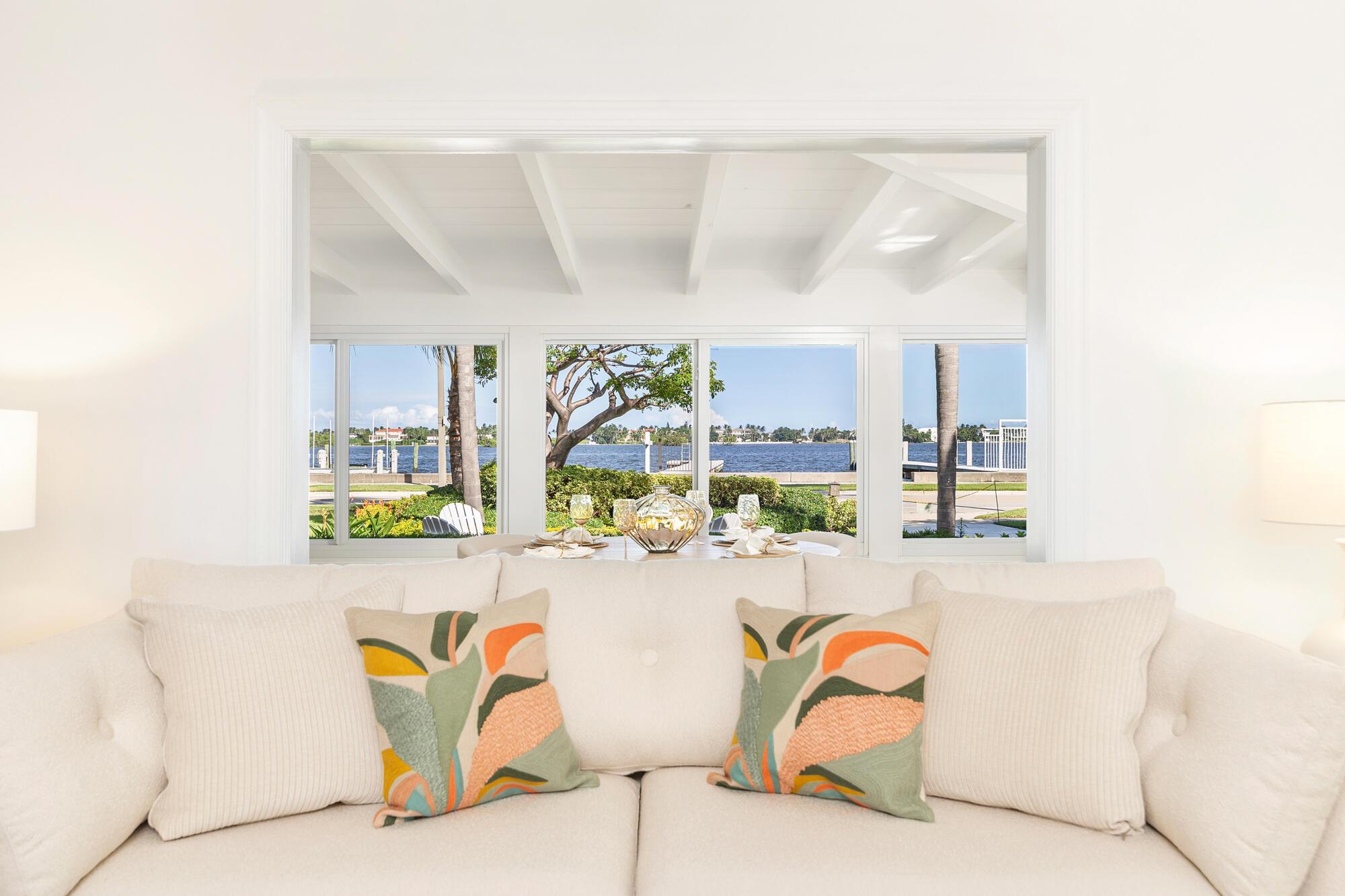 EDGEWATER - Residential